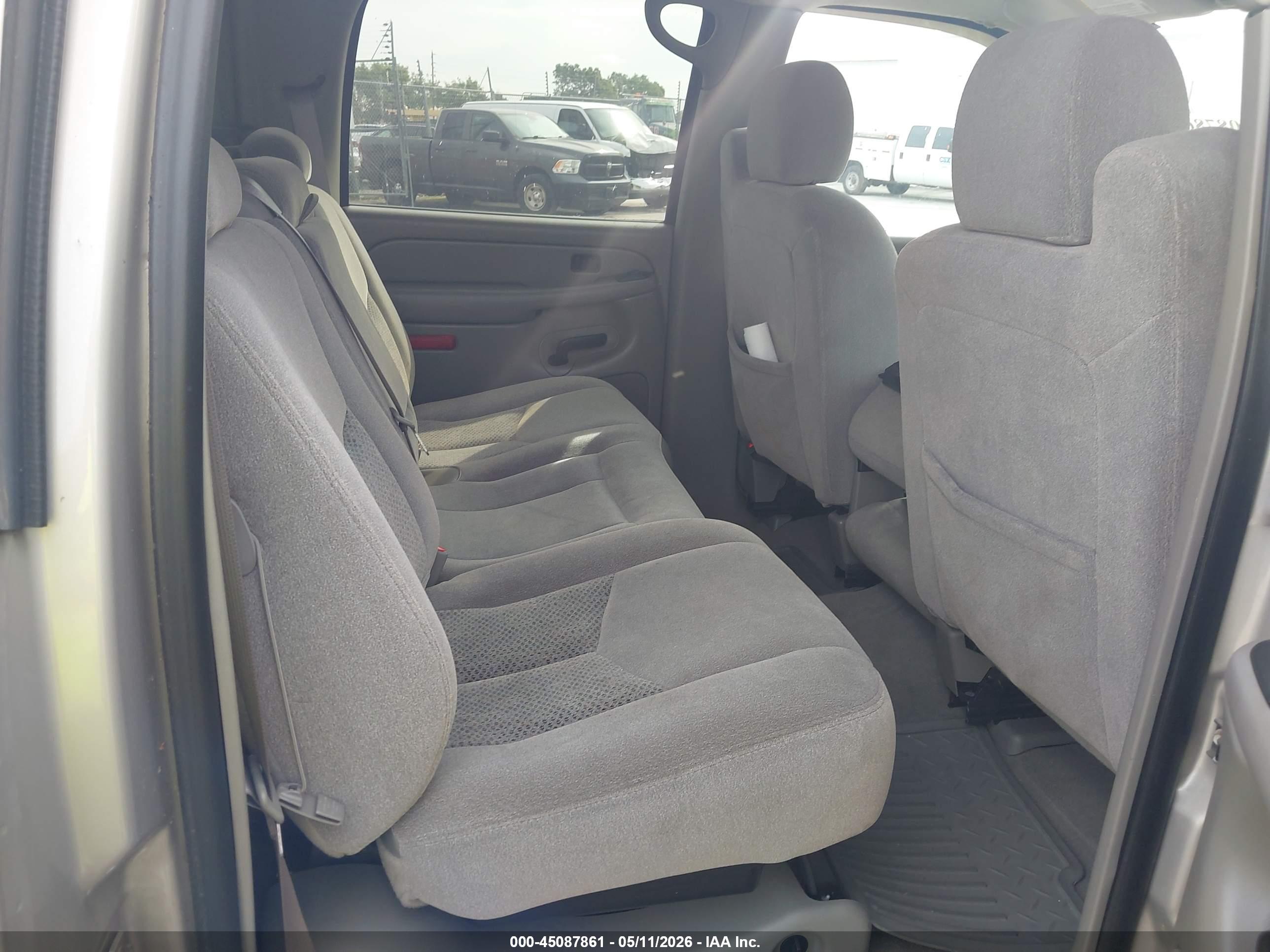CHEVROLET AVALANCHE image 8