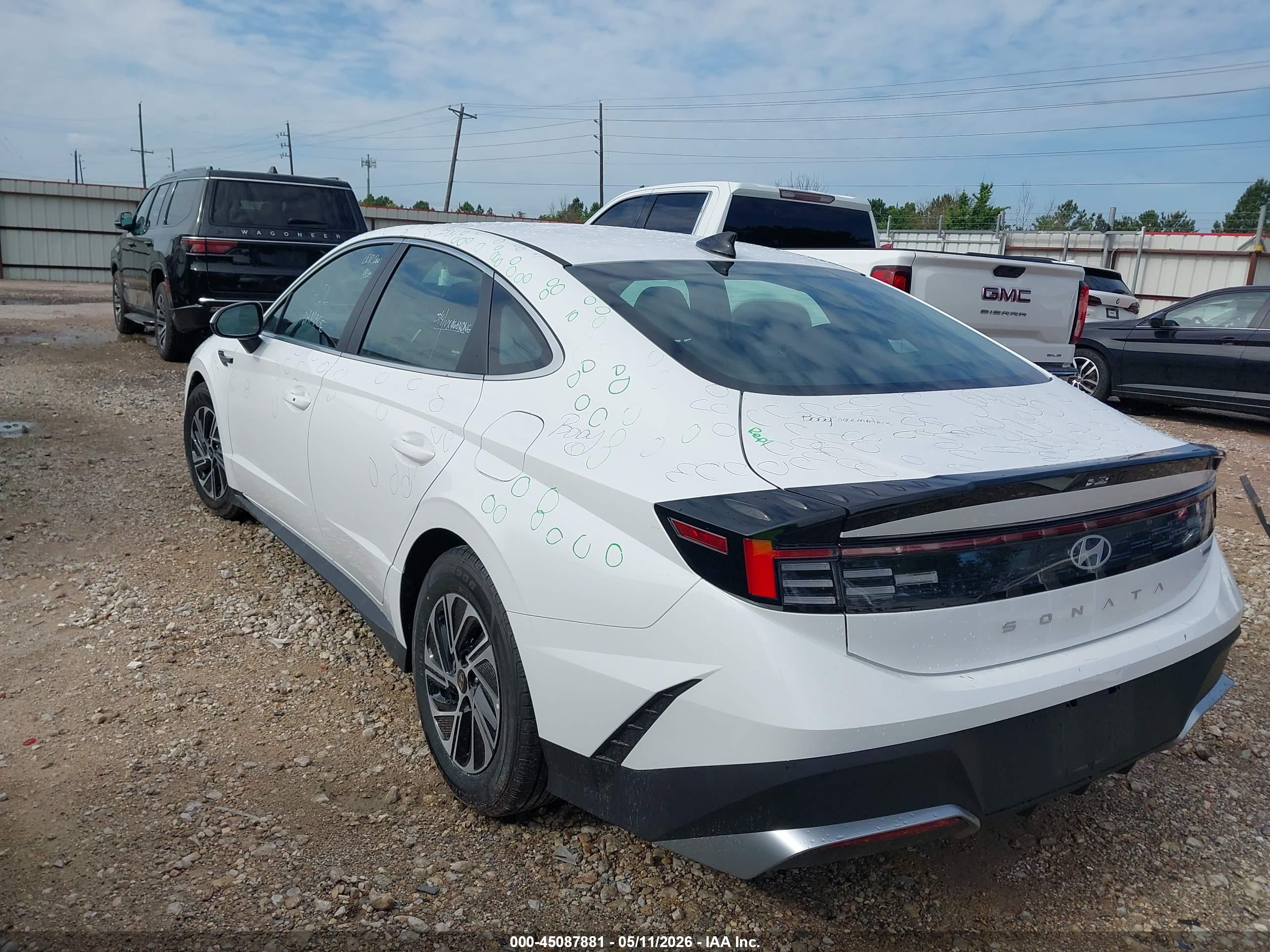 HYUNDAI SONATA image 3
