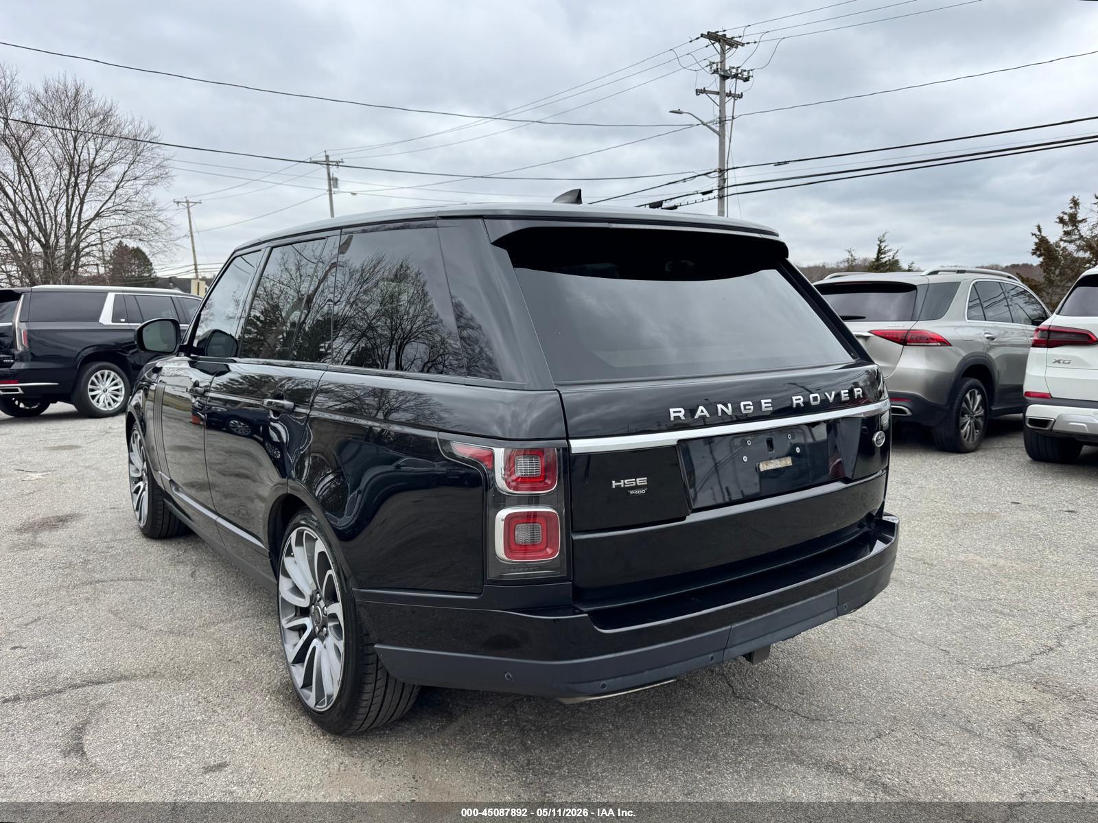 LAND ROVER image 3