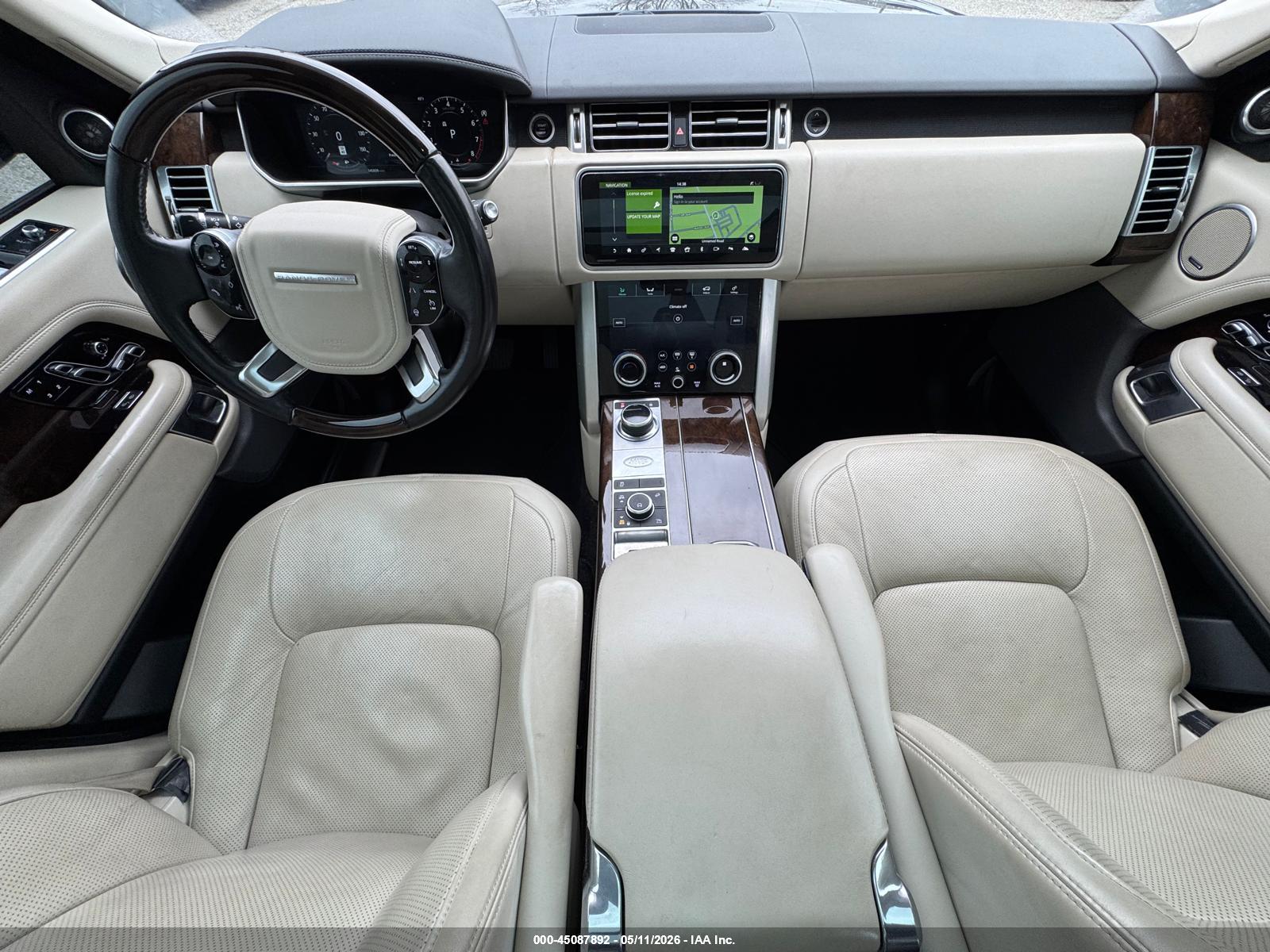 LAND ROVER image 8