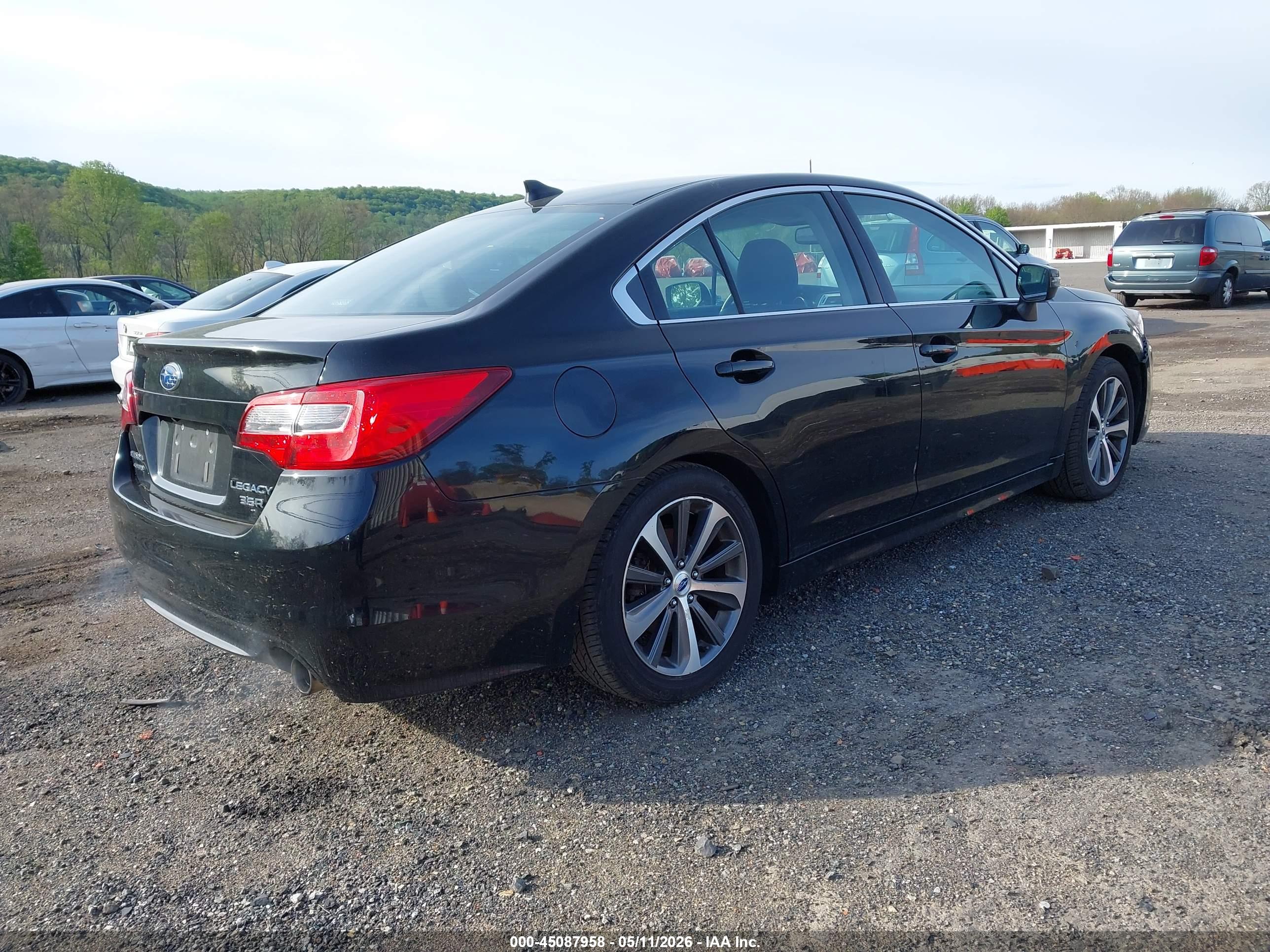 SUBARU LEGACY image 4