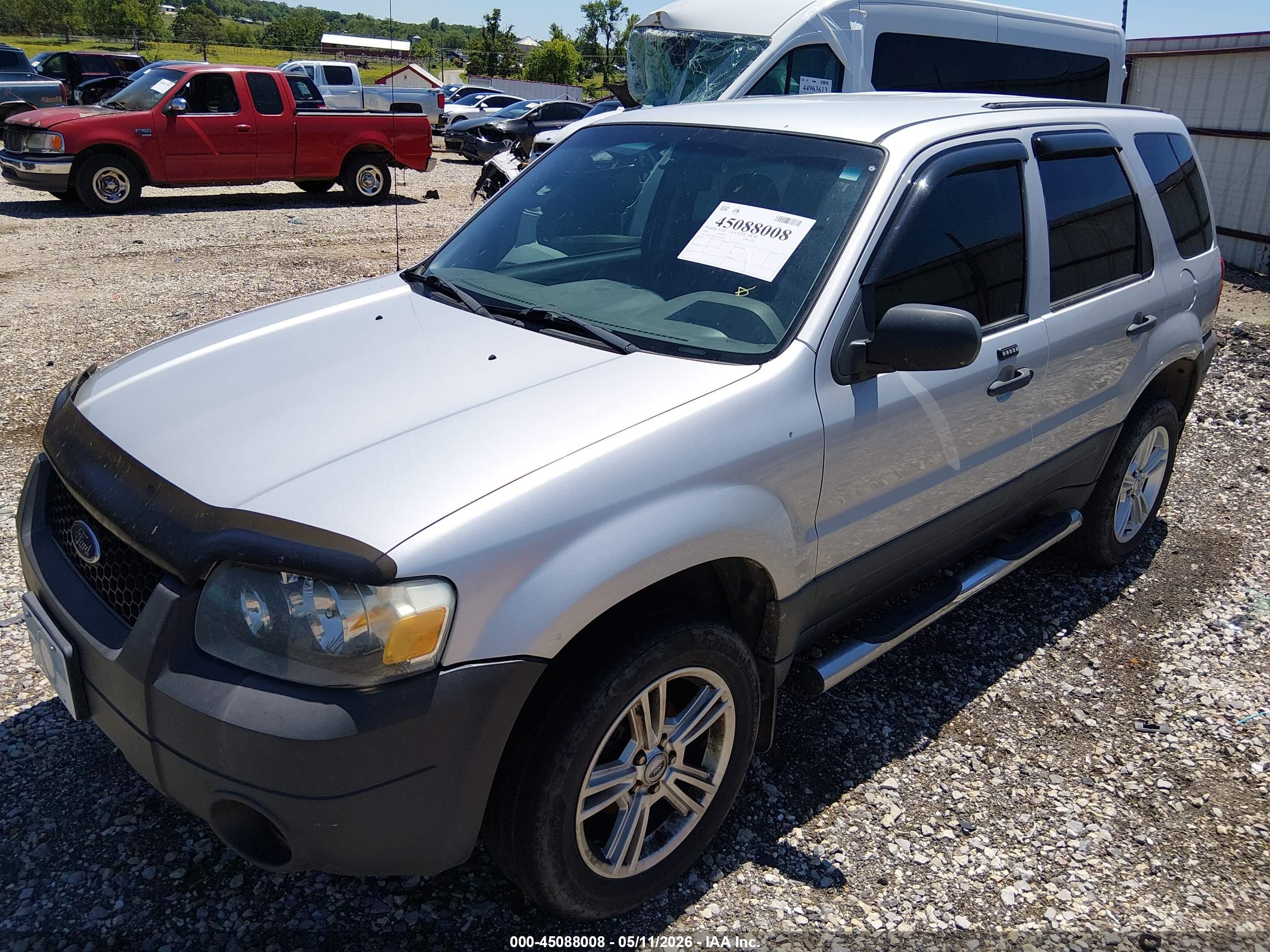 FORD ESCAPE image 6