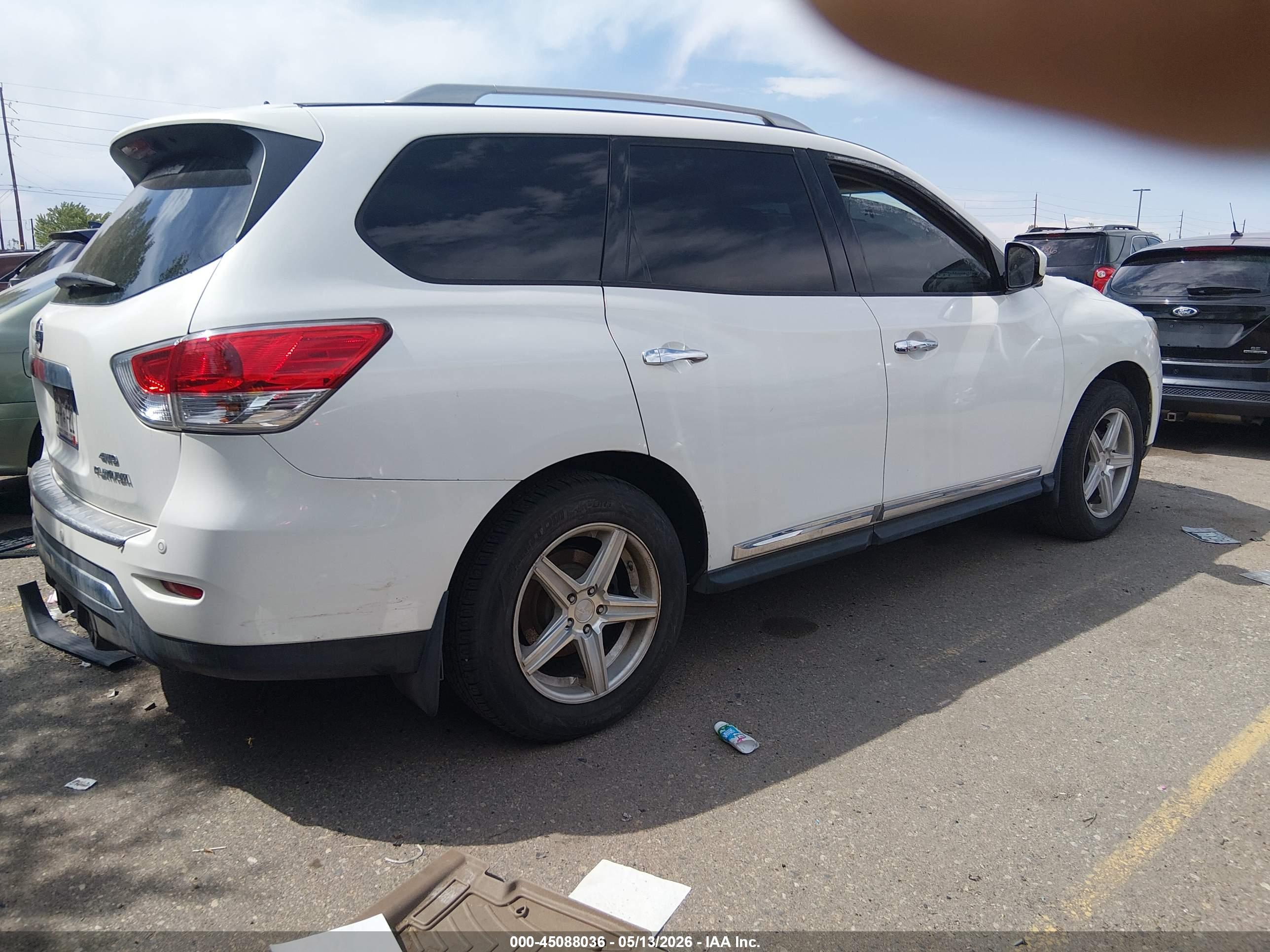 NISSAN PATHFINDER image 4