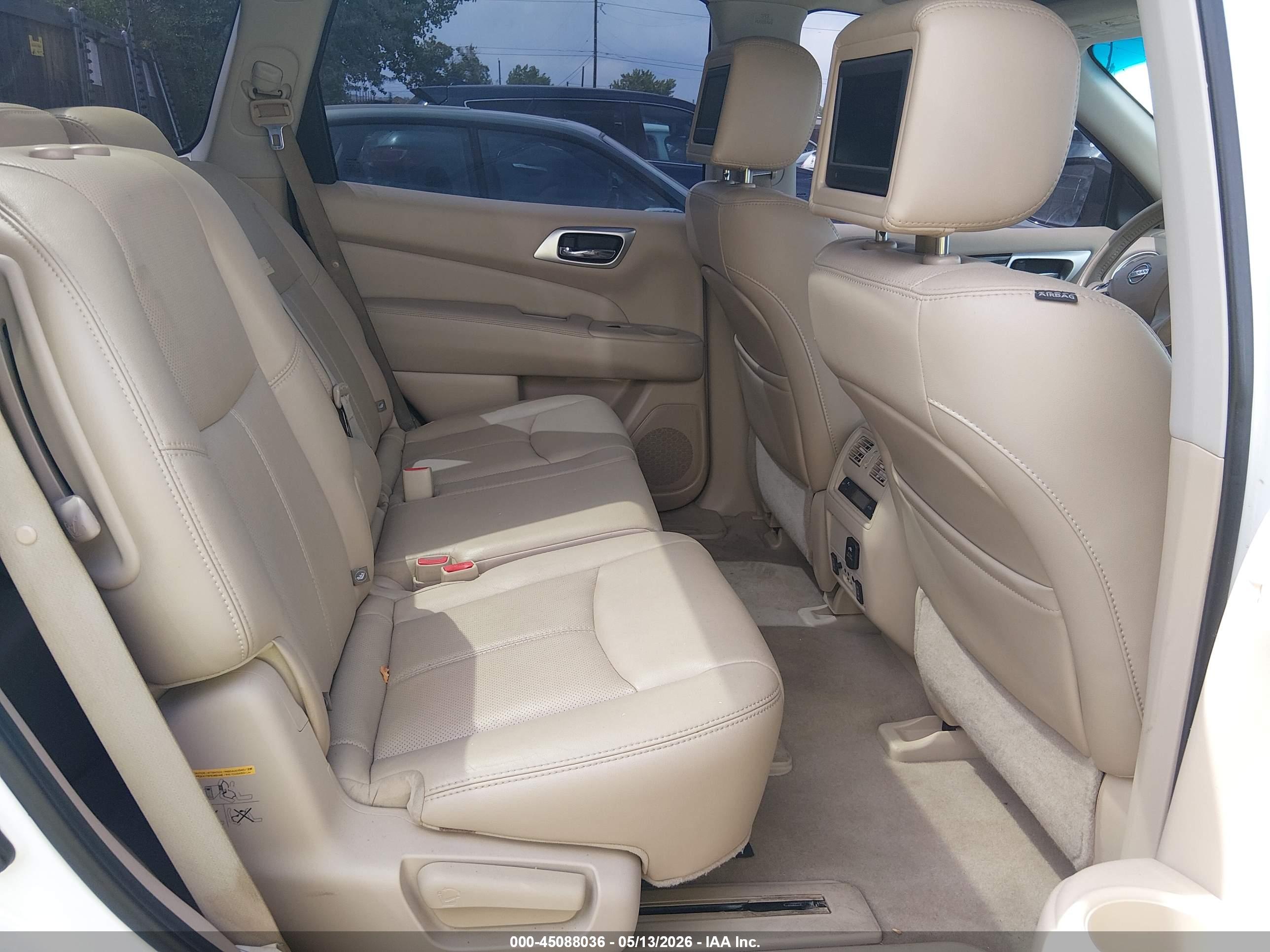 NISSAN PATHFINDER image 8