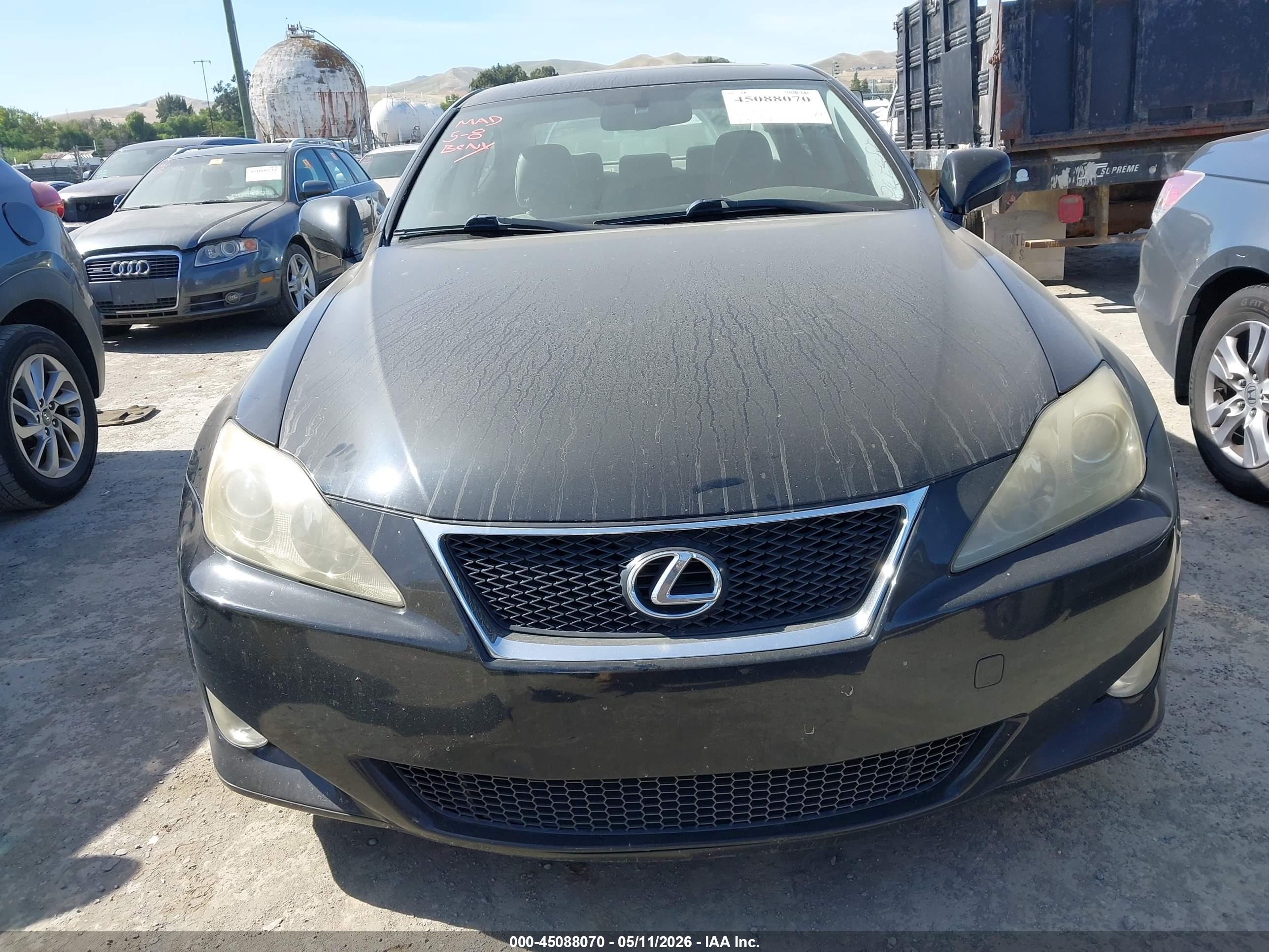 LEXUS IS image 6