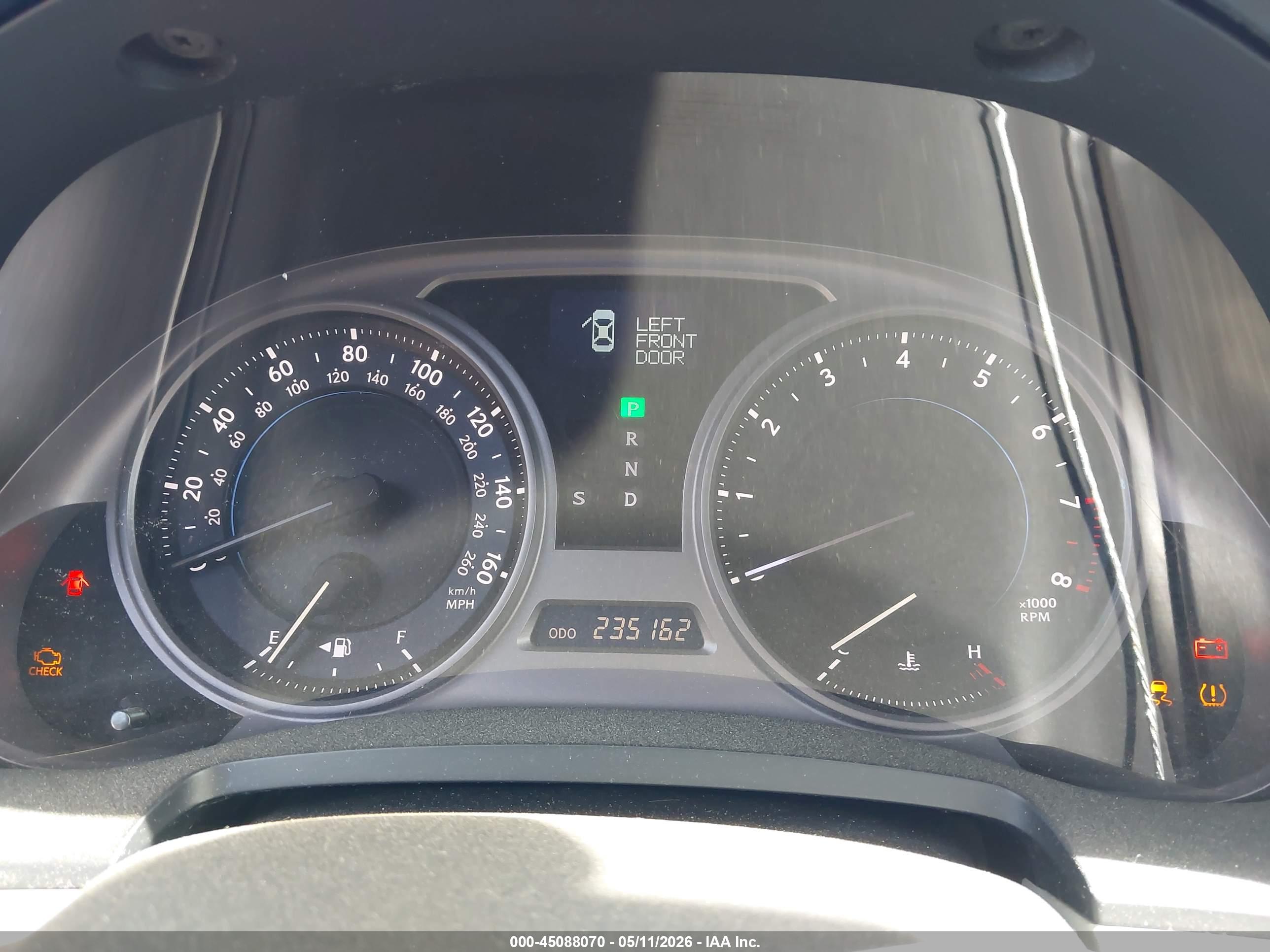 LEXUS IS image 7