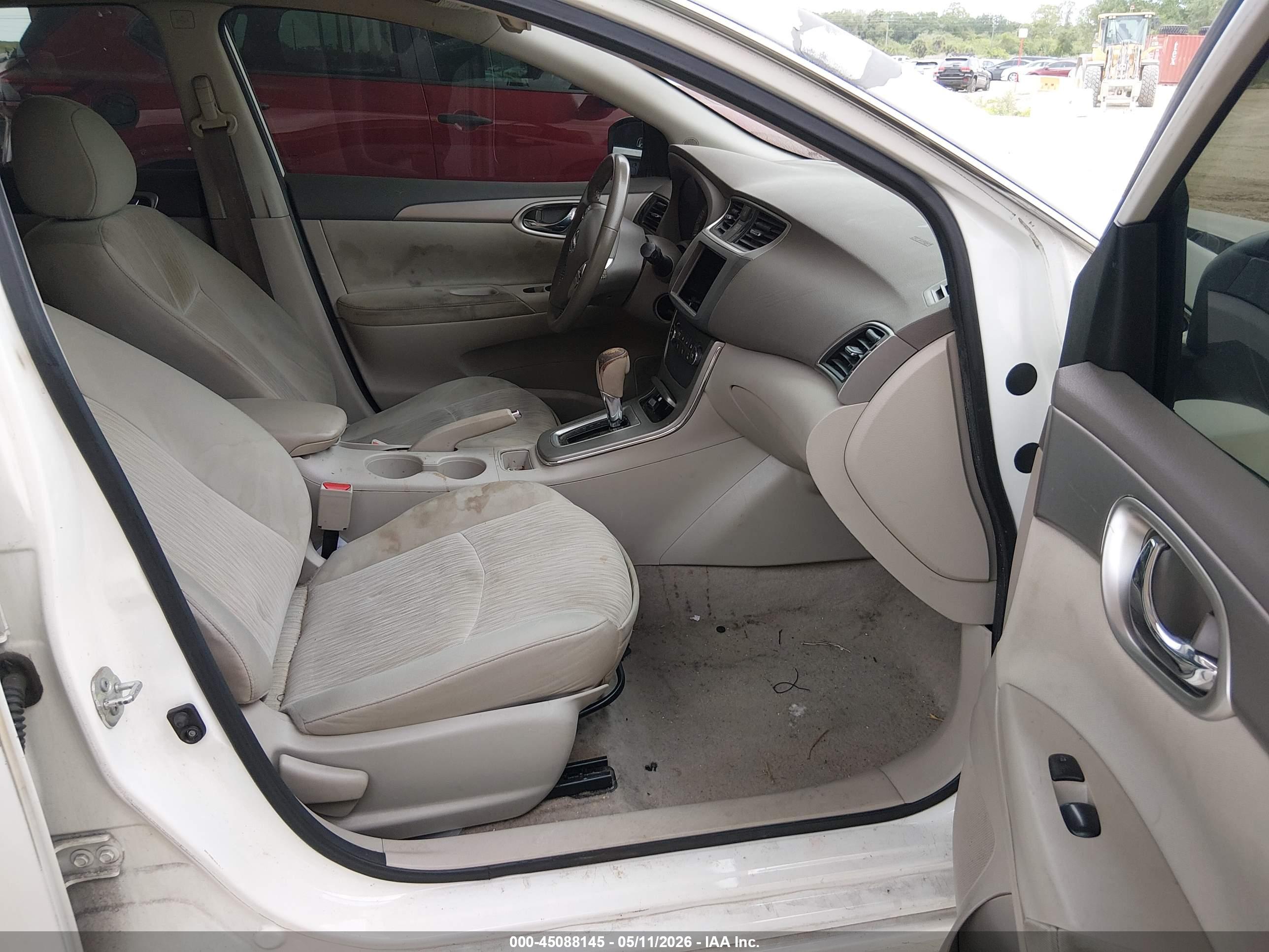 NISSAN SENTRA image 5