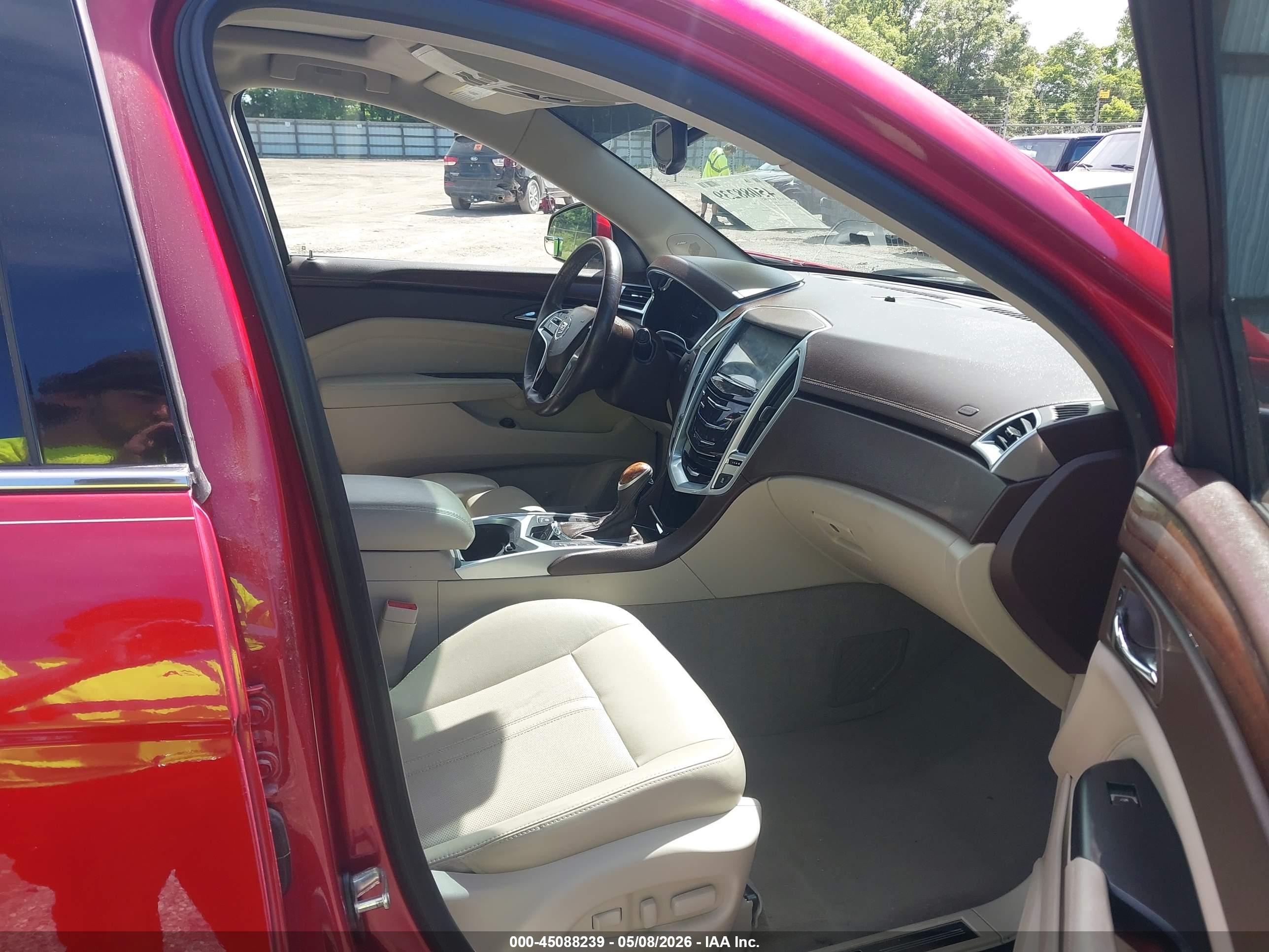 CADILLAC SRX image 5
