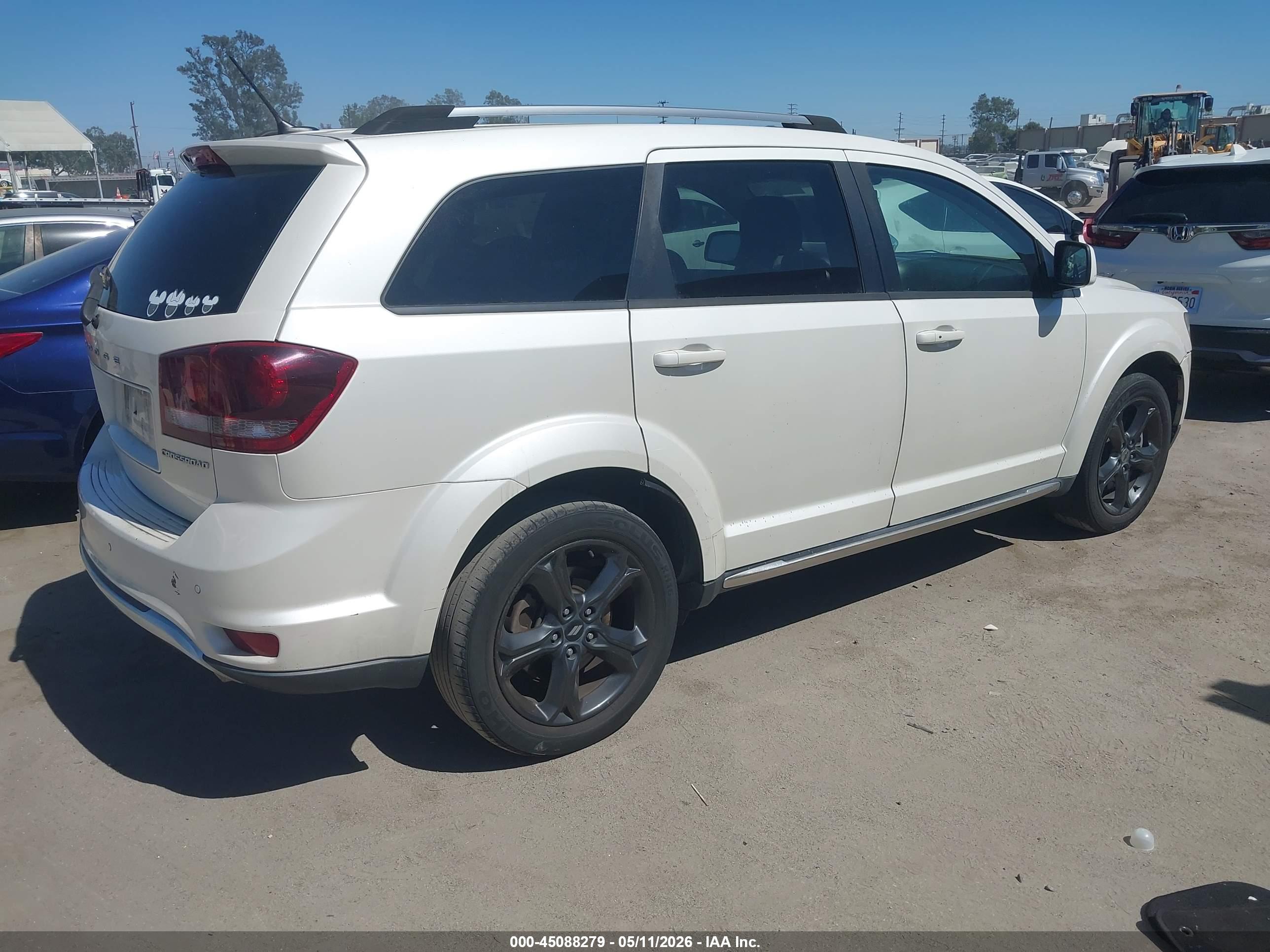 DODGE JOURNEY image 4