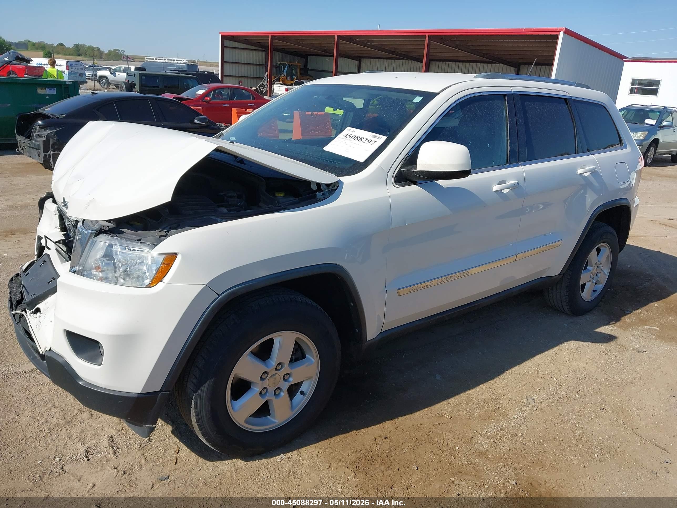 JEEP GRAND image 2