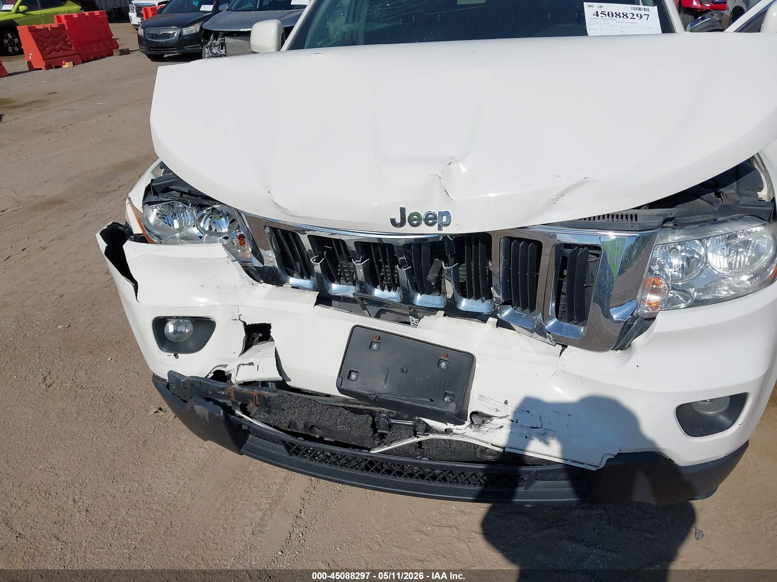 JEEP GRAND image 6