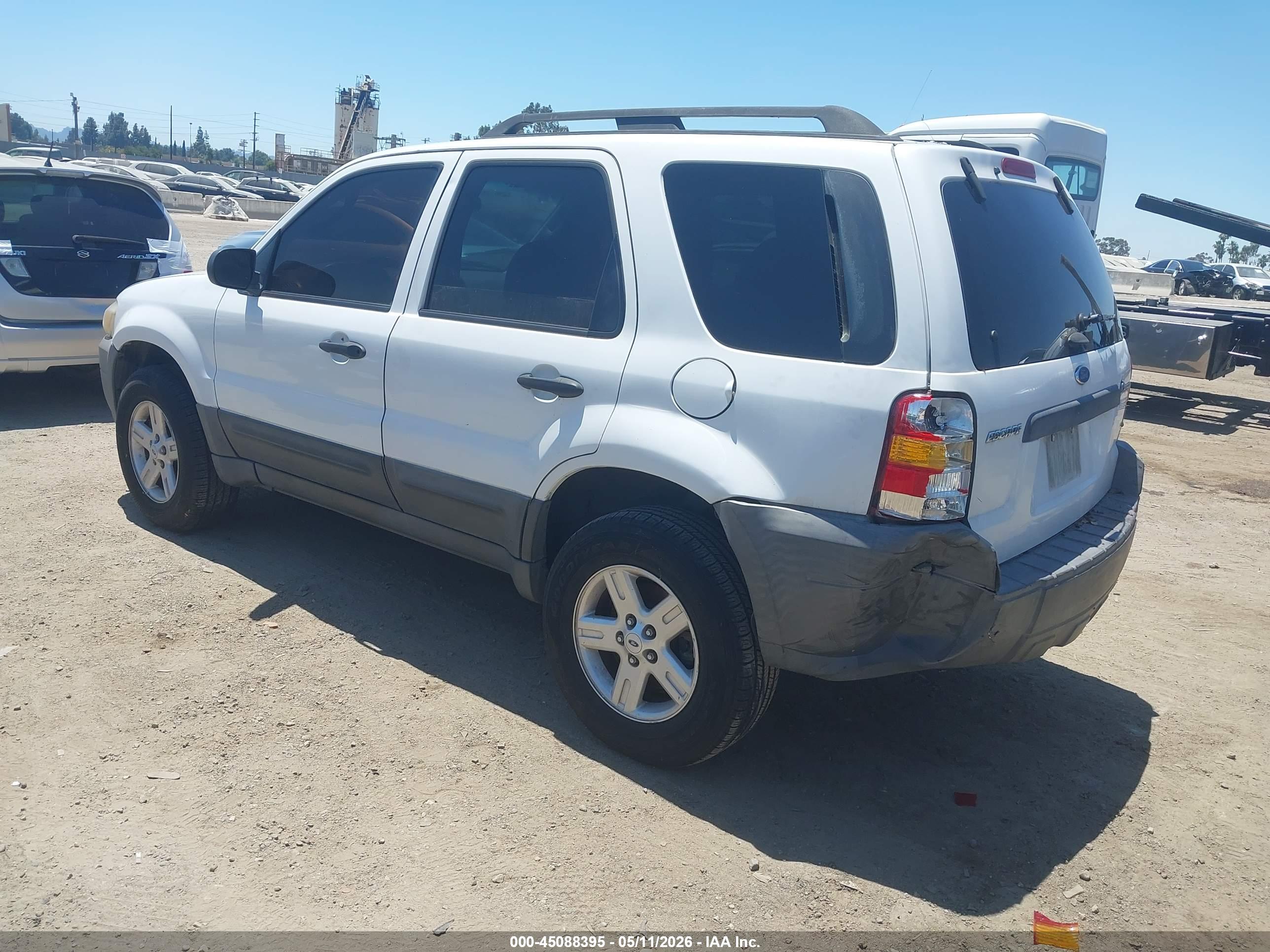 FORD ESCAPE image 3