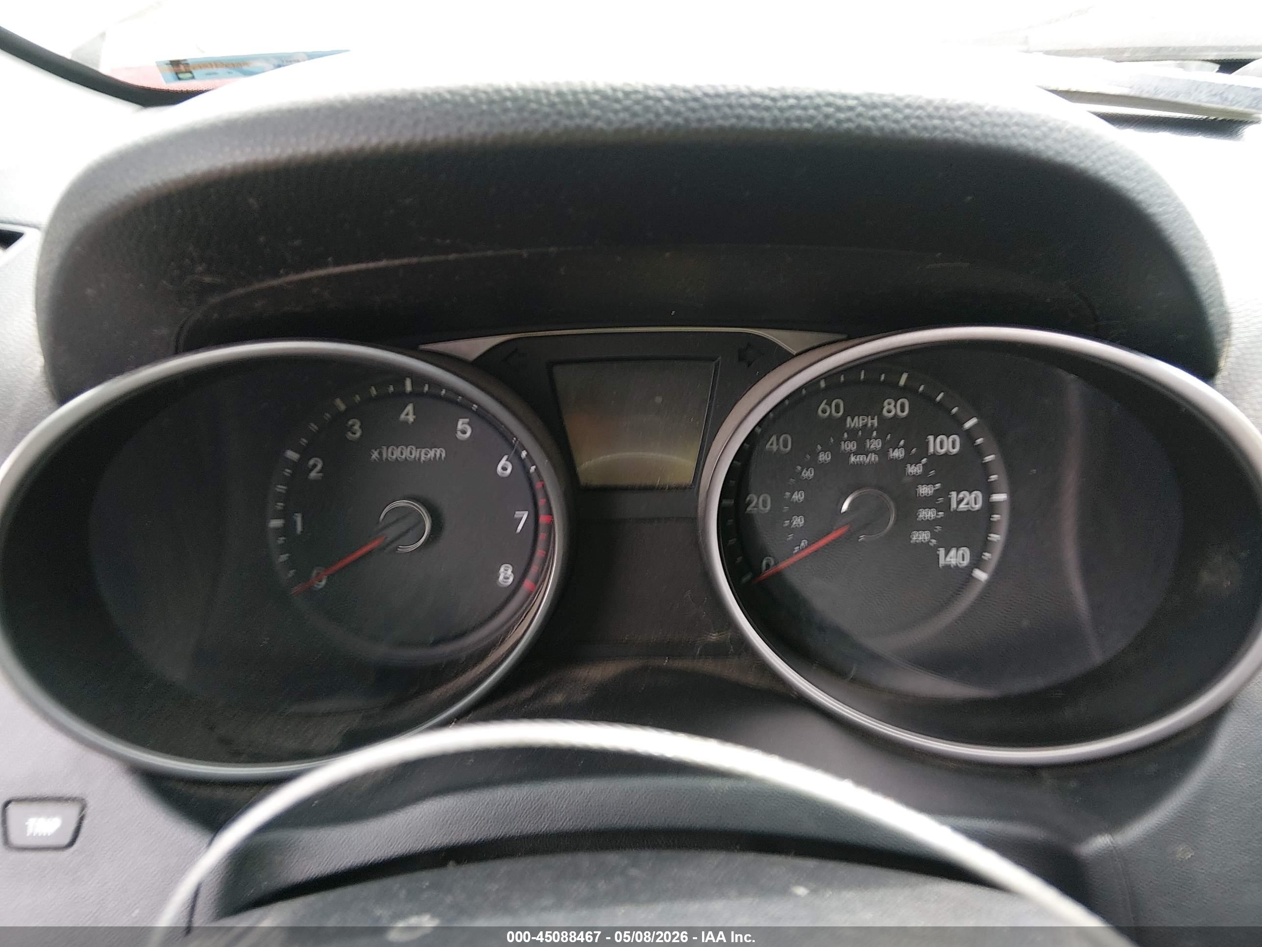 HYUNDAI TUCSON image 7