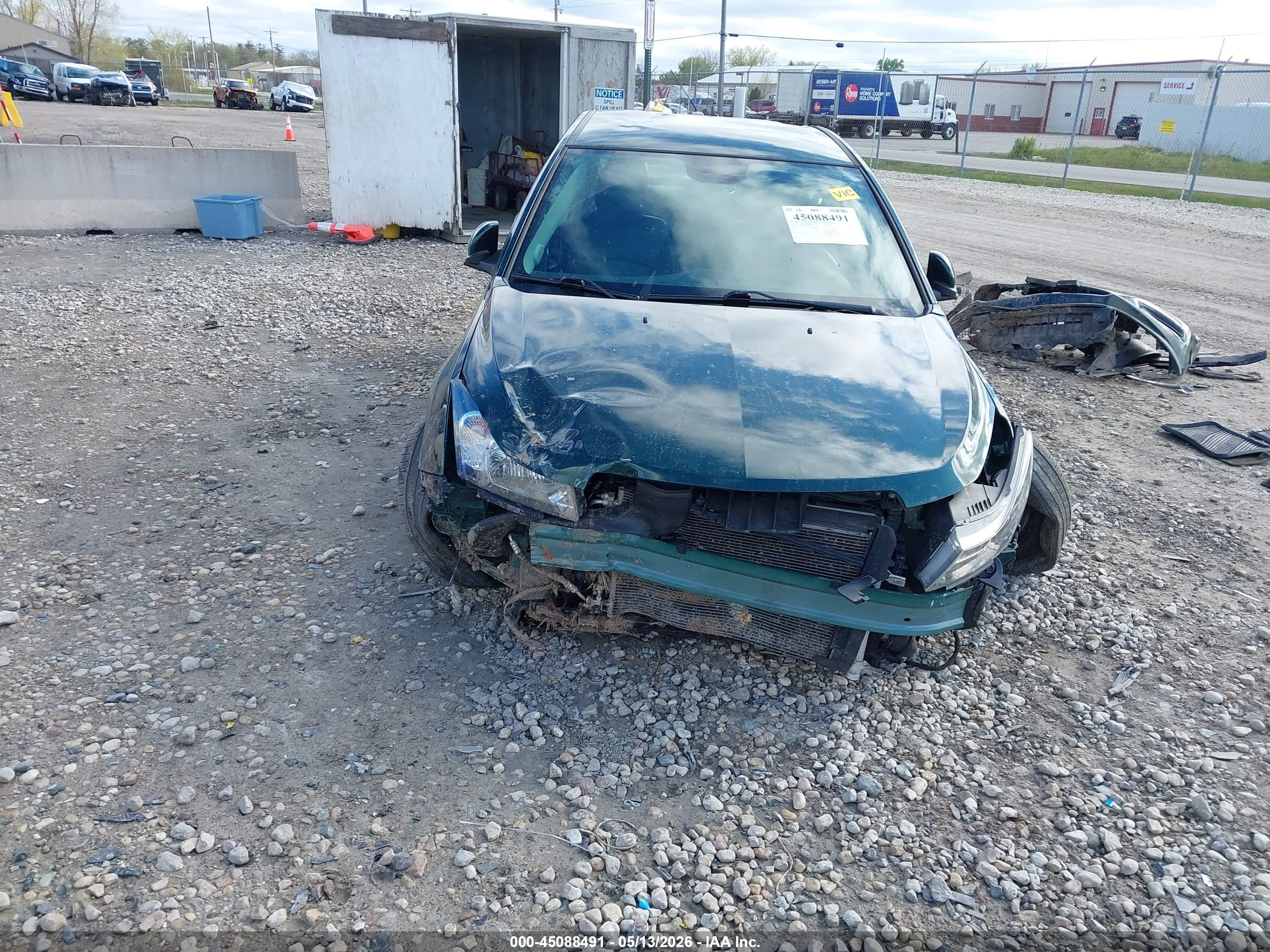 CHEVROLET CRUZE image 6