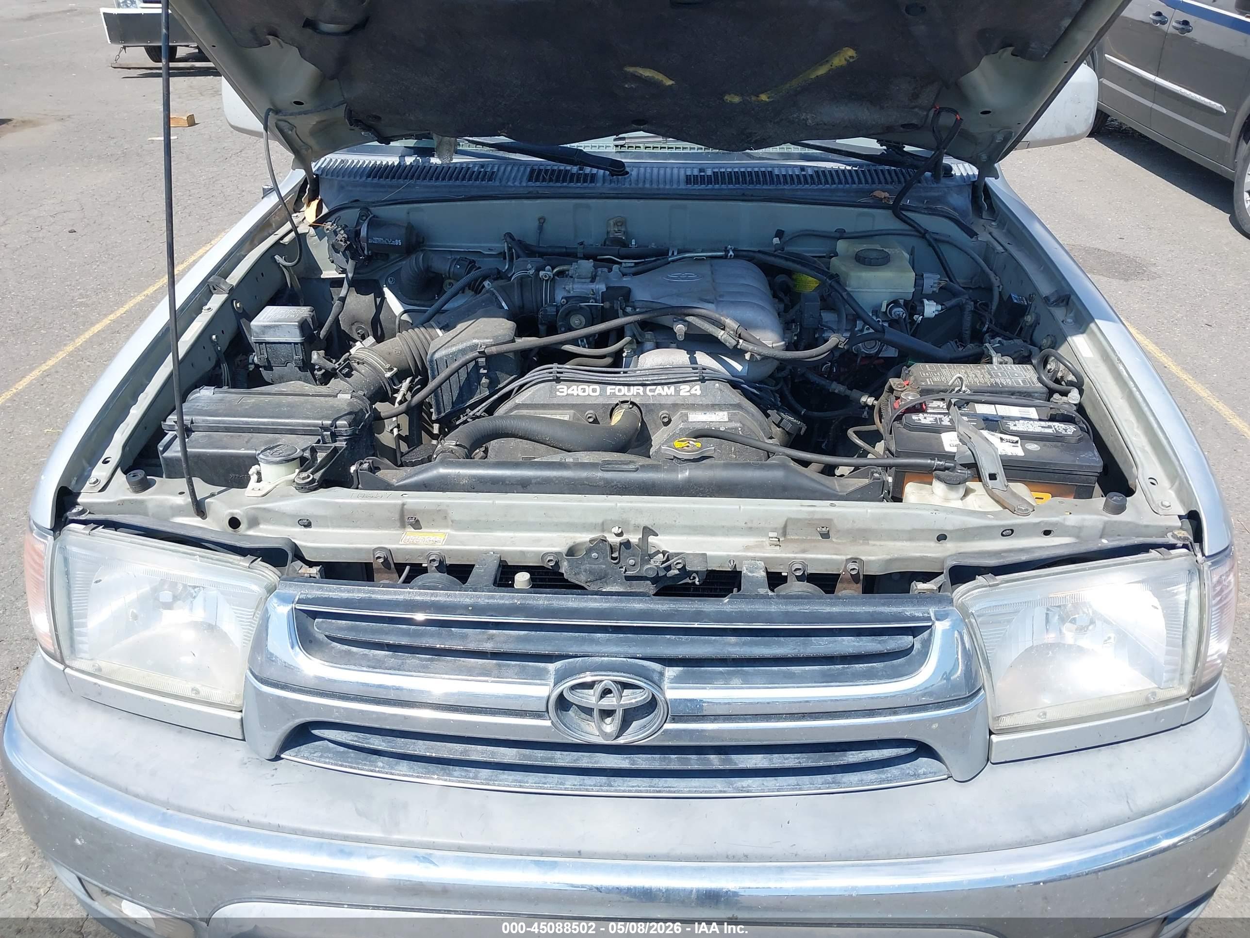TOYOTA 4RUNNER image 10