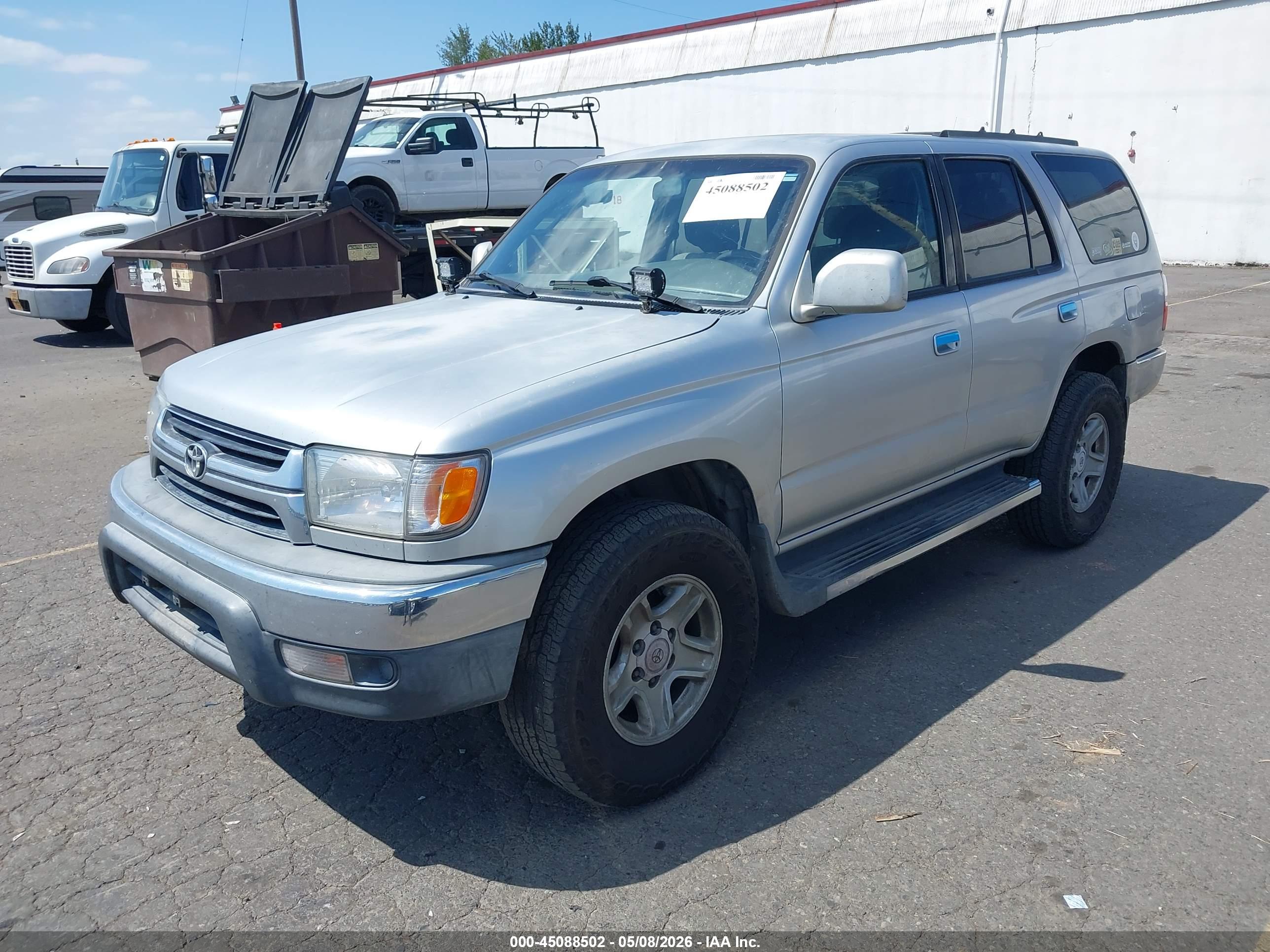 TOYOTA 4RUNNER image 2