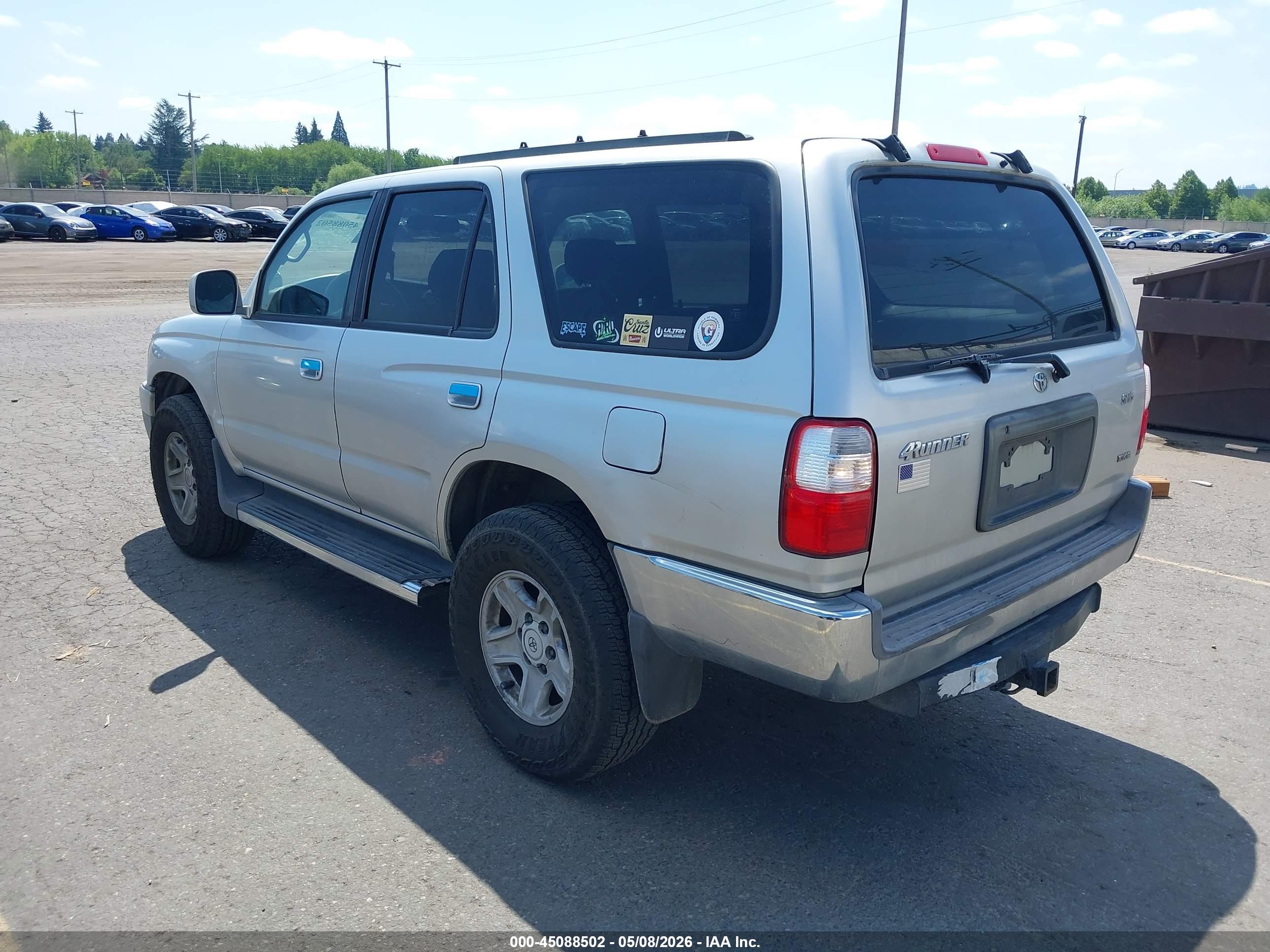 TOYOTA 4RUNNER image 3