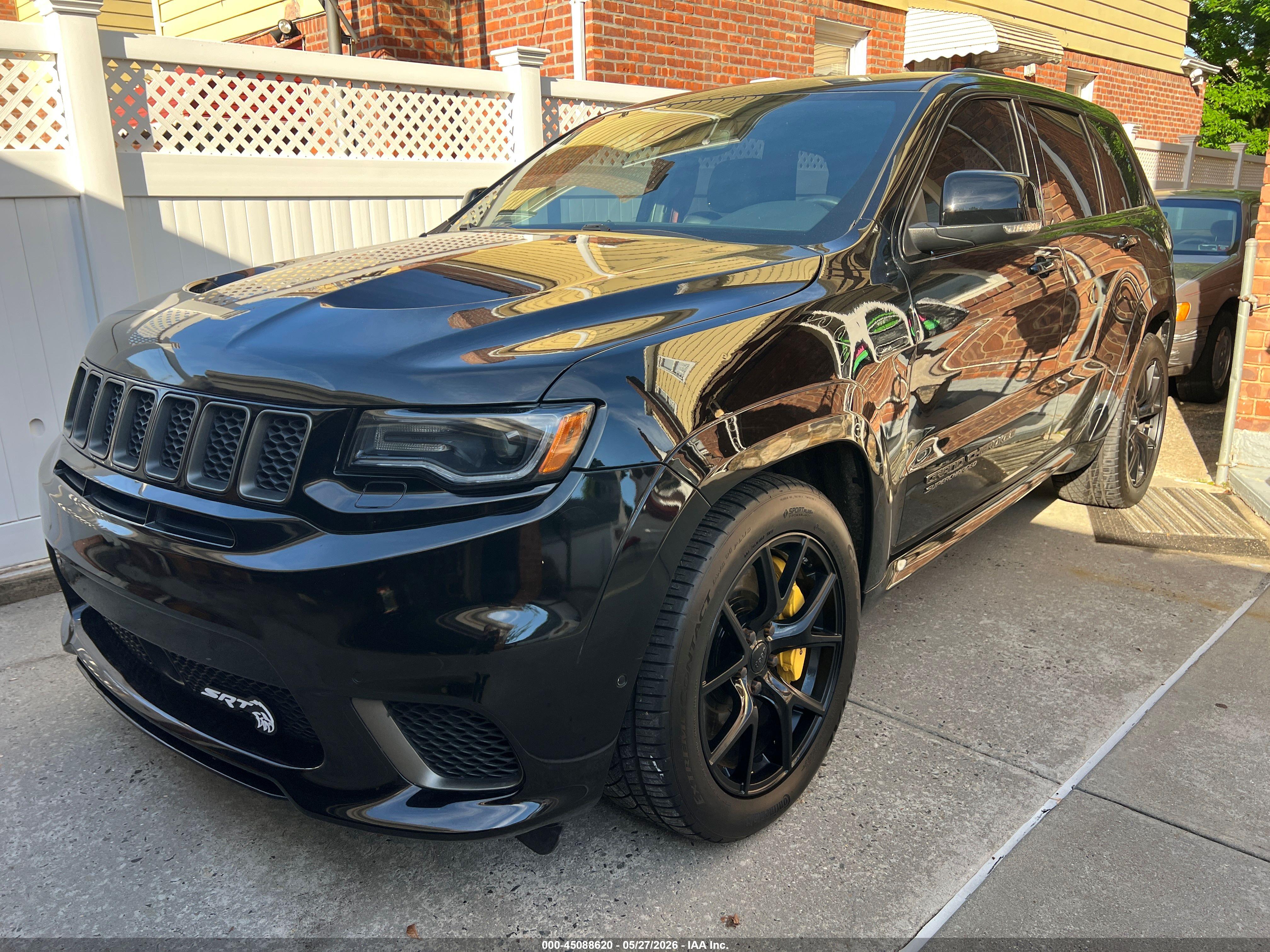 JEEP GRAND image 2