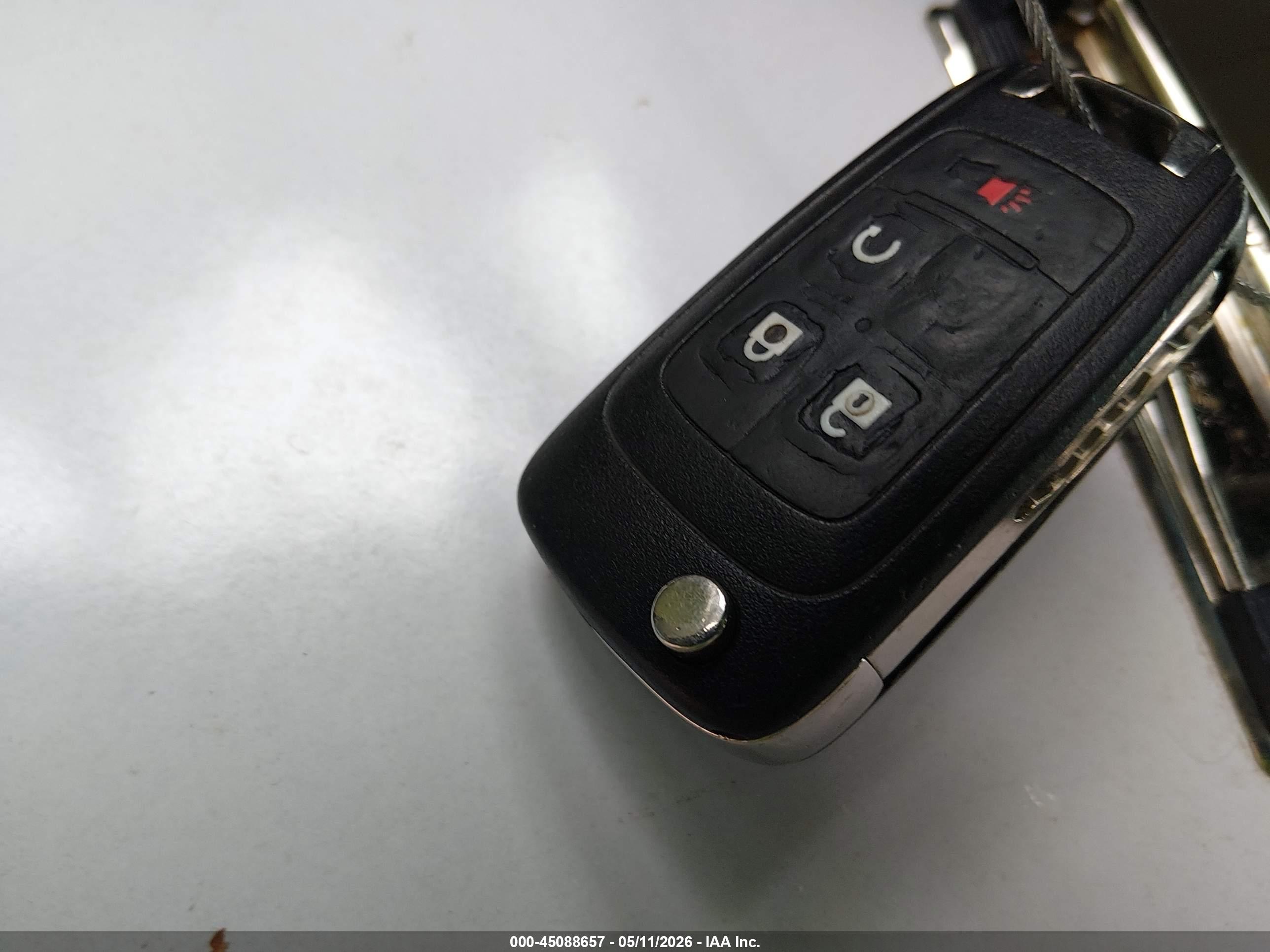 CHEVROLET EQUINOX image 11