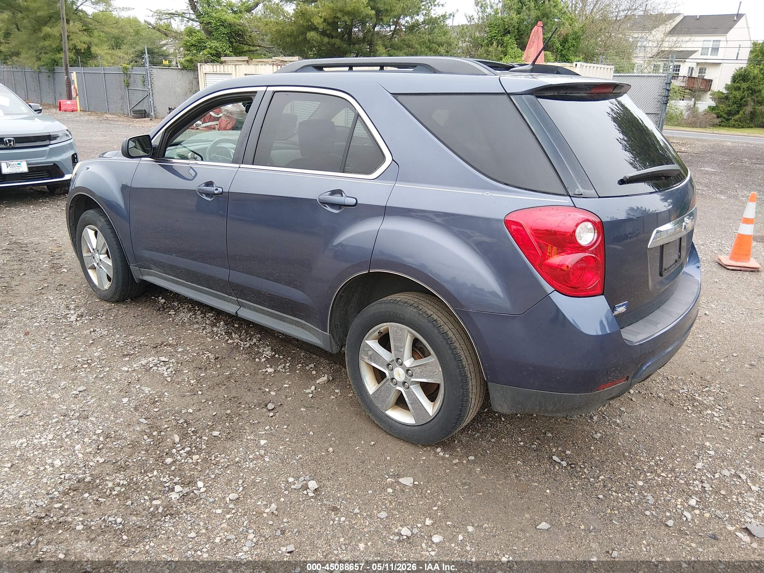 CHEVROLET EQUINOX image 3