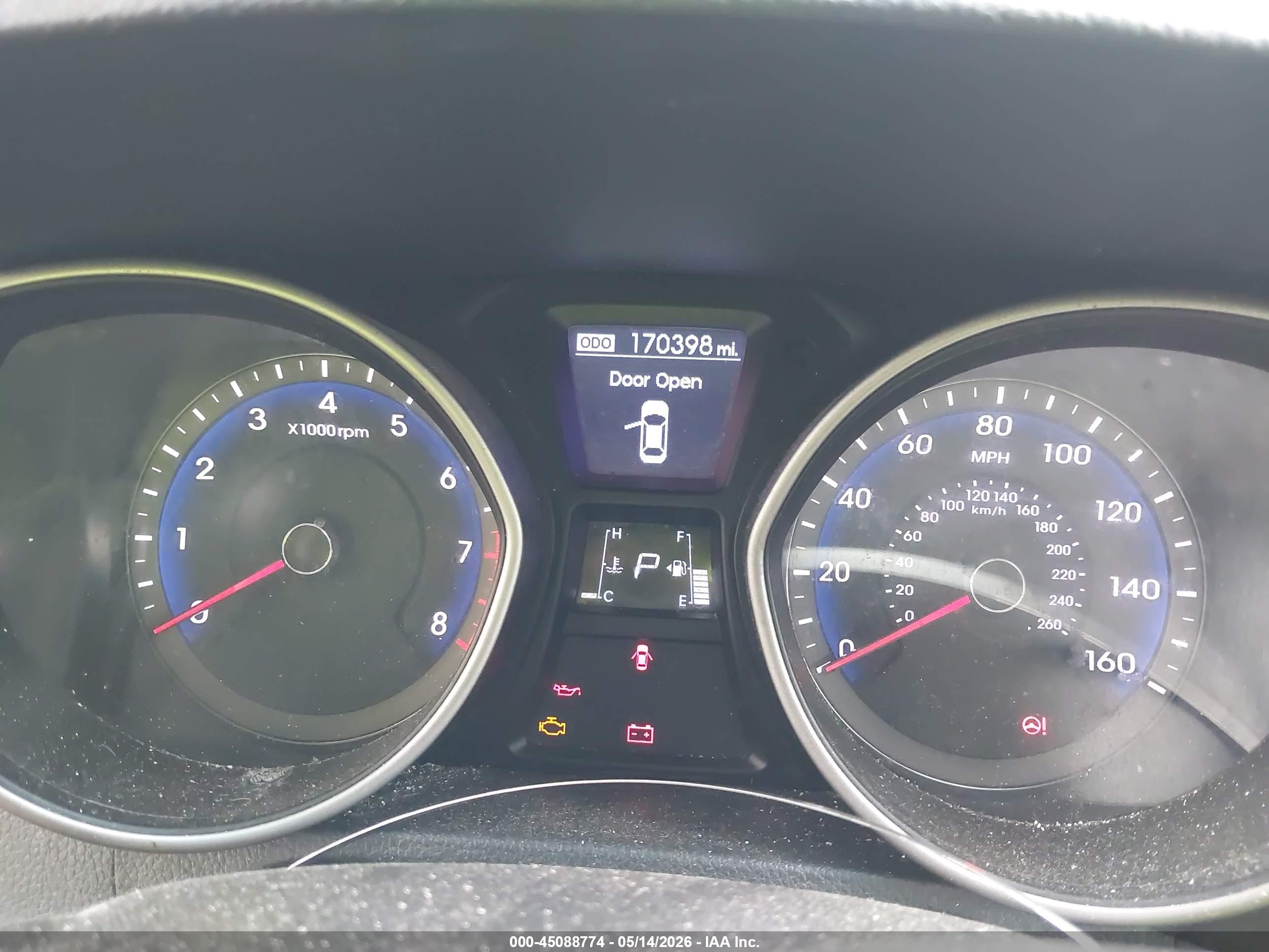 HYUNDAI ELANTRA image 7