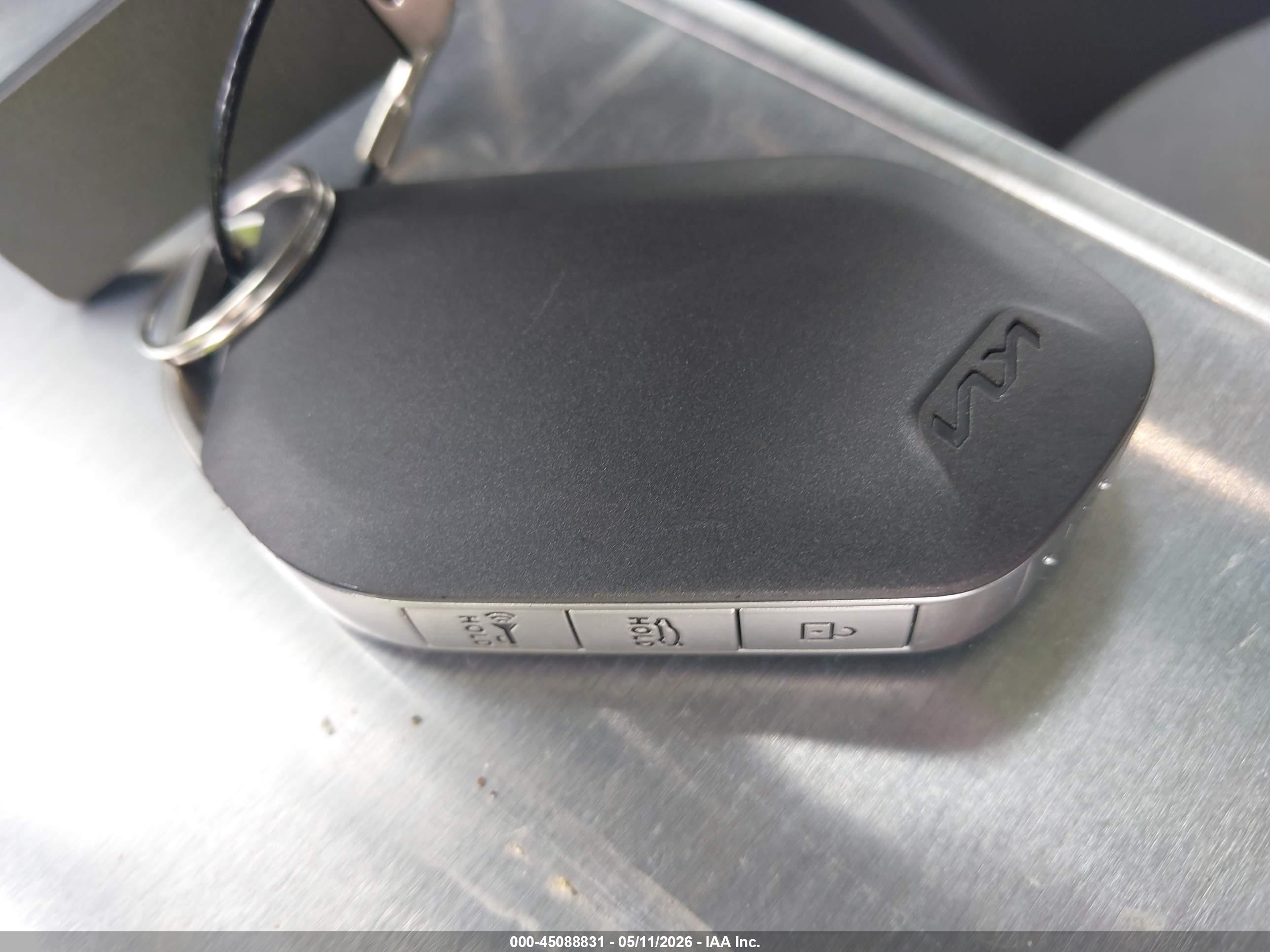 KIA K4 image 11