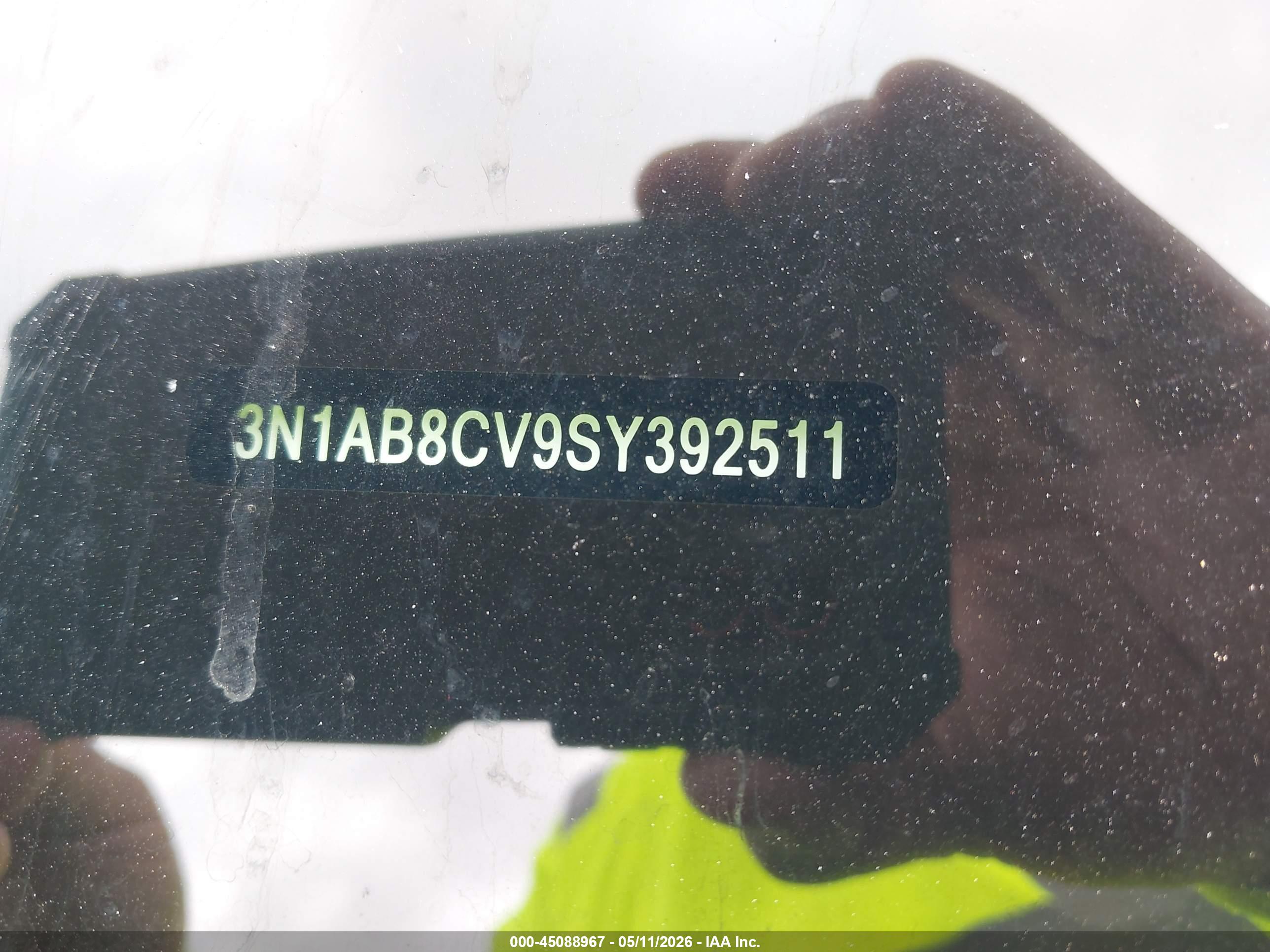 NISSAN SENTRA image 9