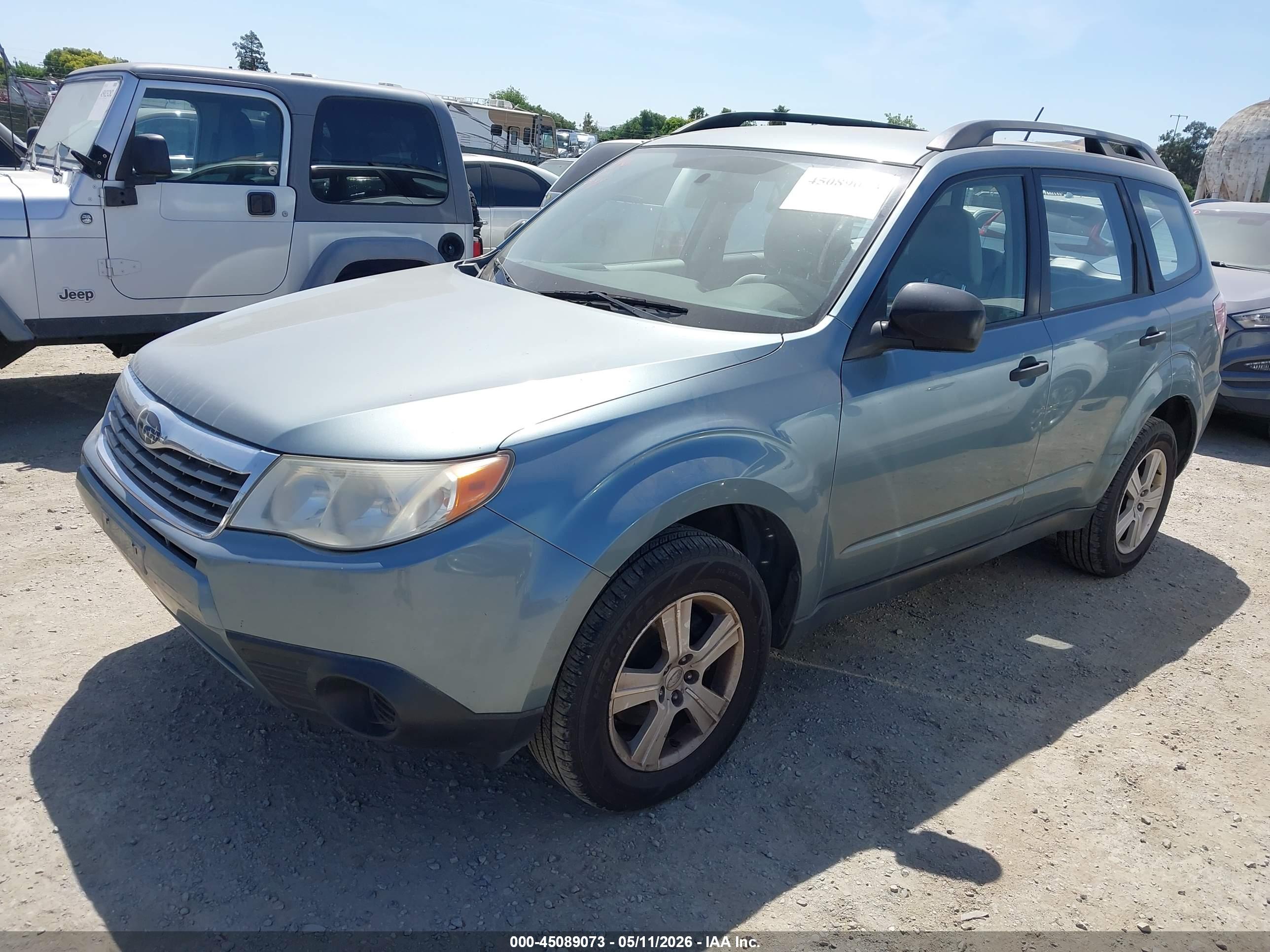 SUBARU FORESTER image 2