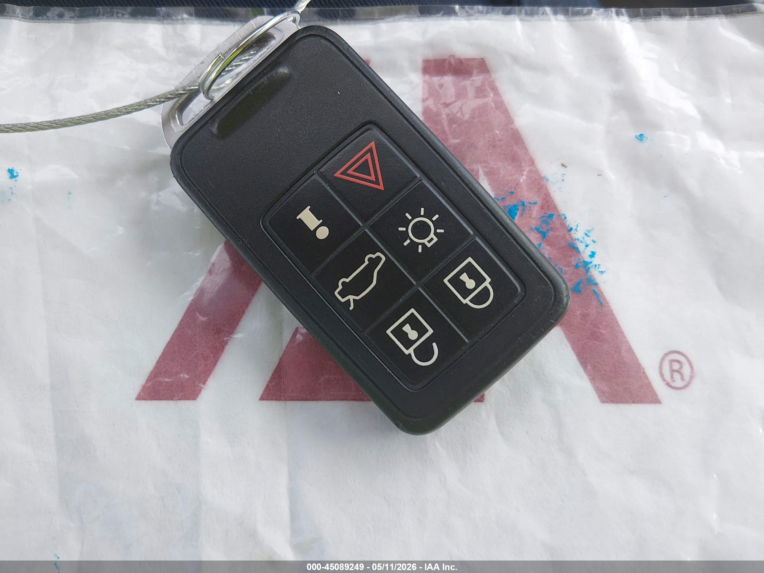 VOLVO S60 image 11
