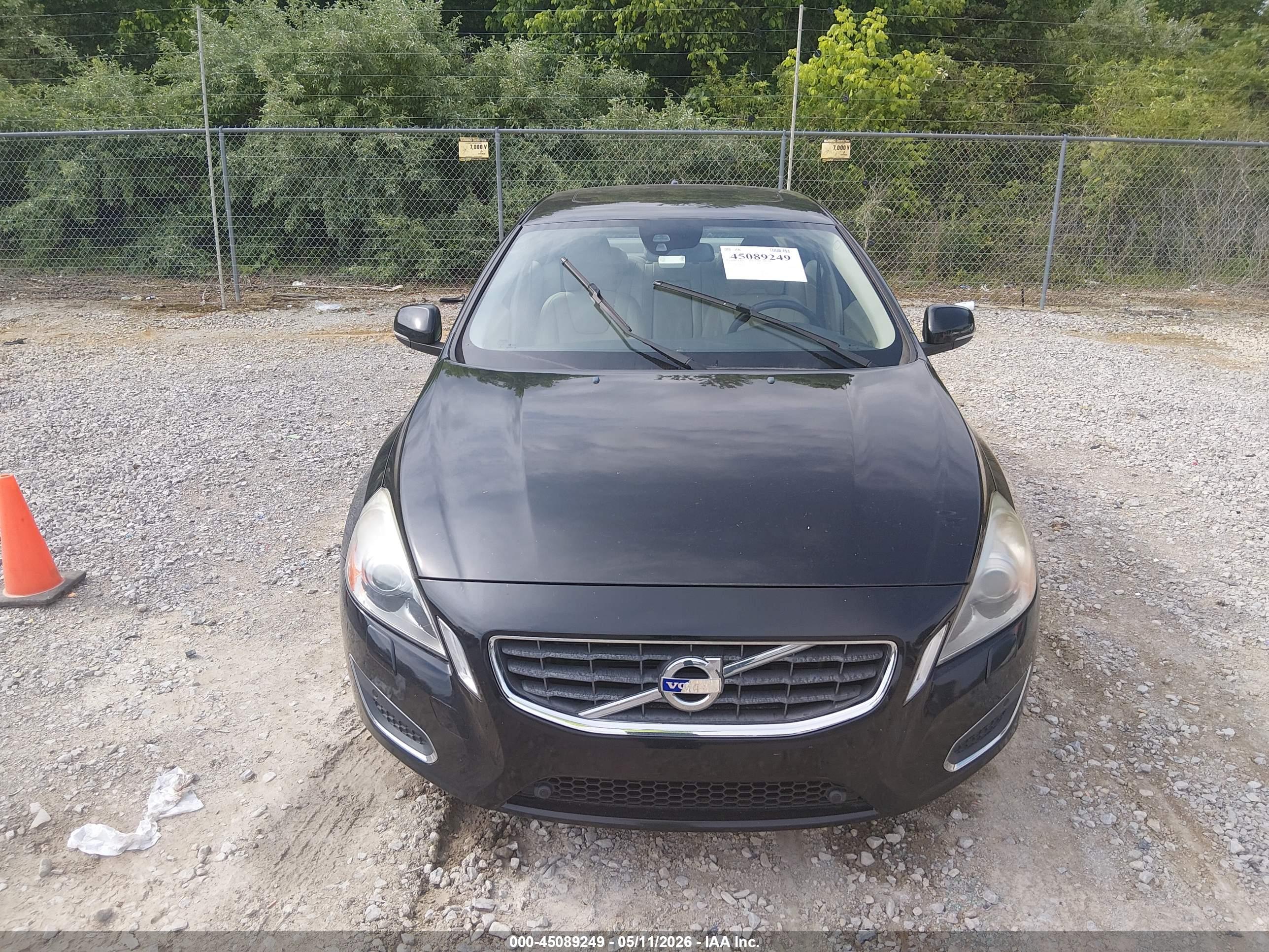 VOLVO S60 image 6