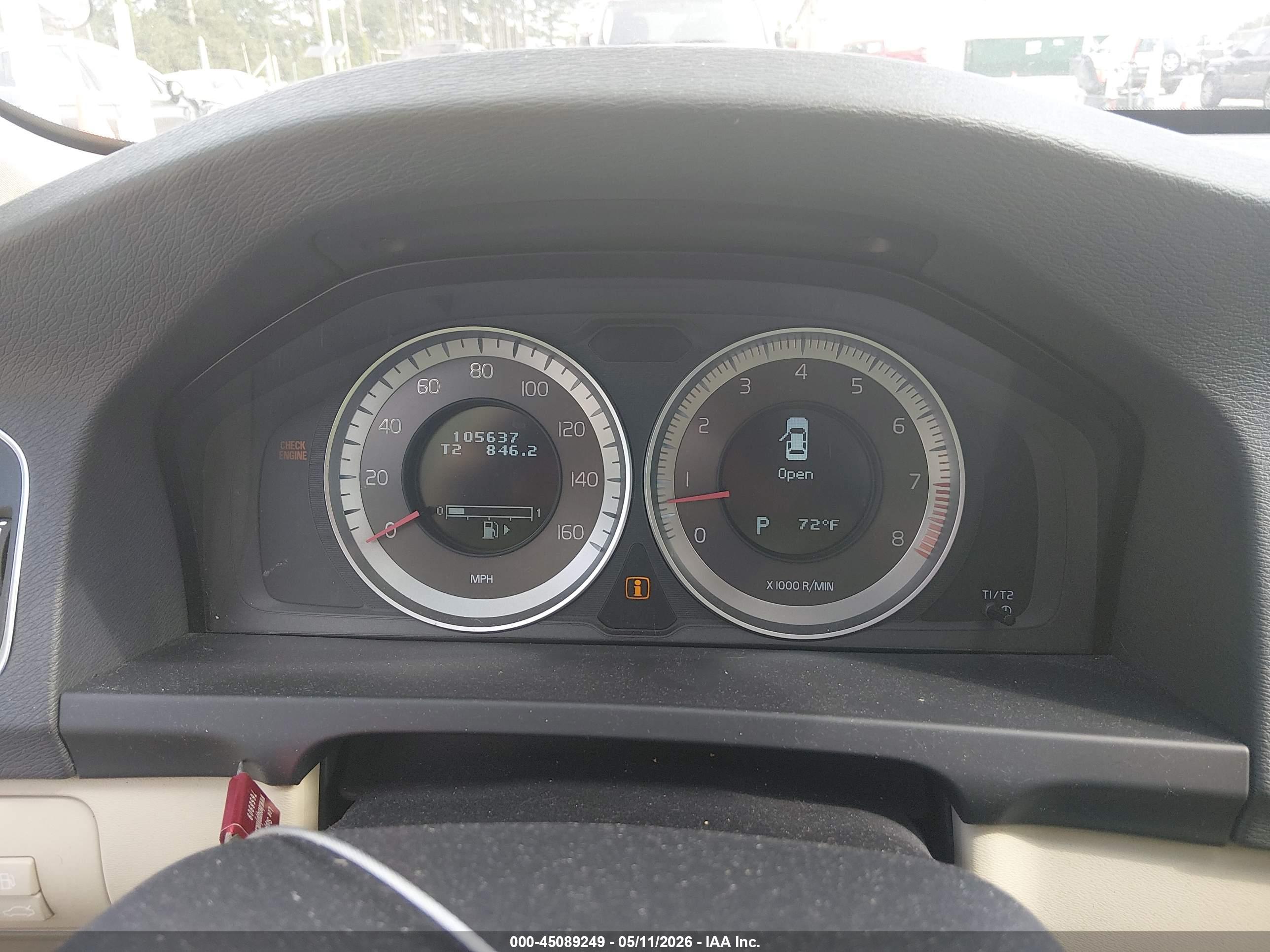 VOLVO S60 image 7