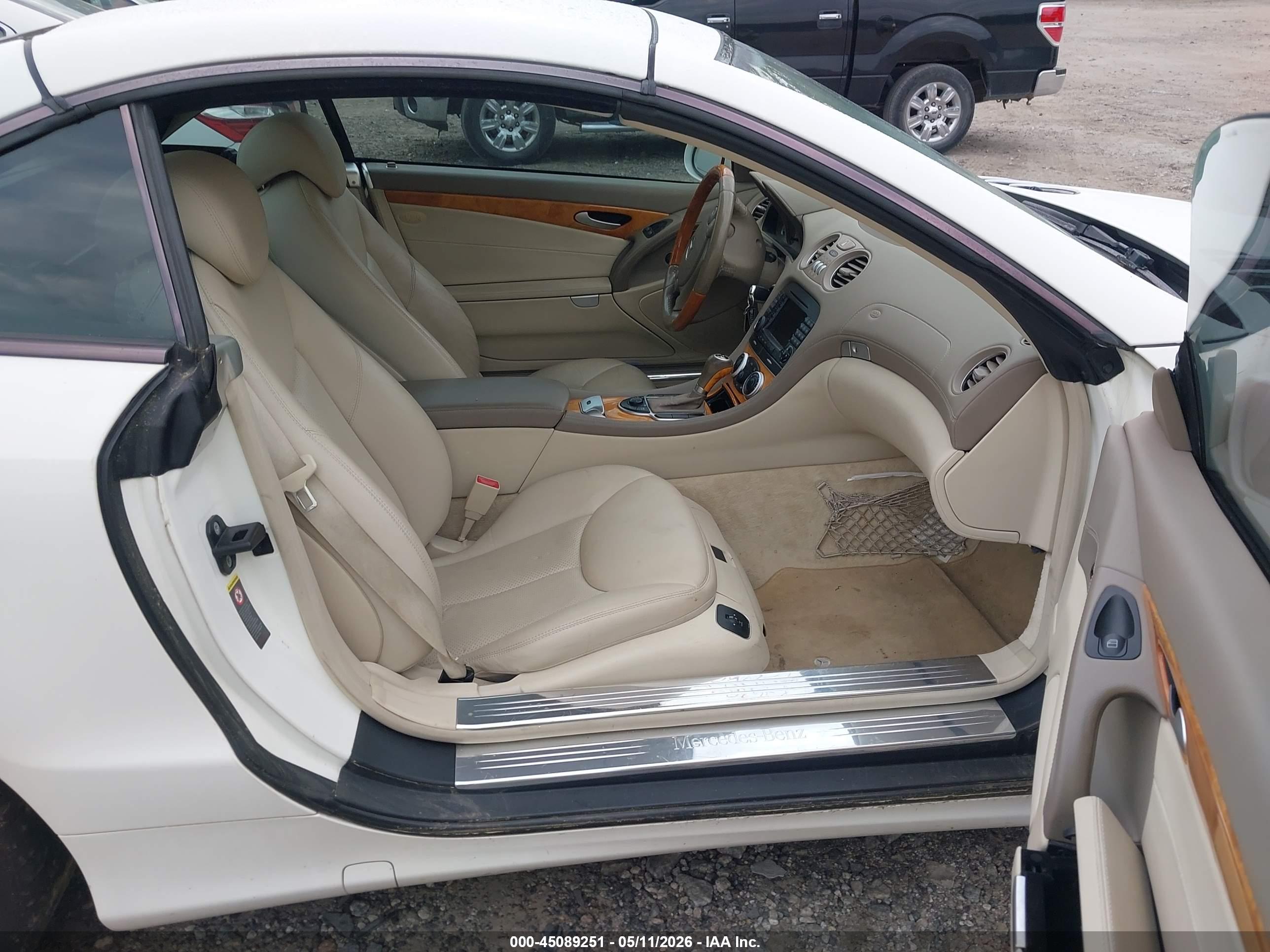 MERCEDES-BENZ SL image 5