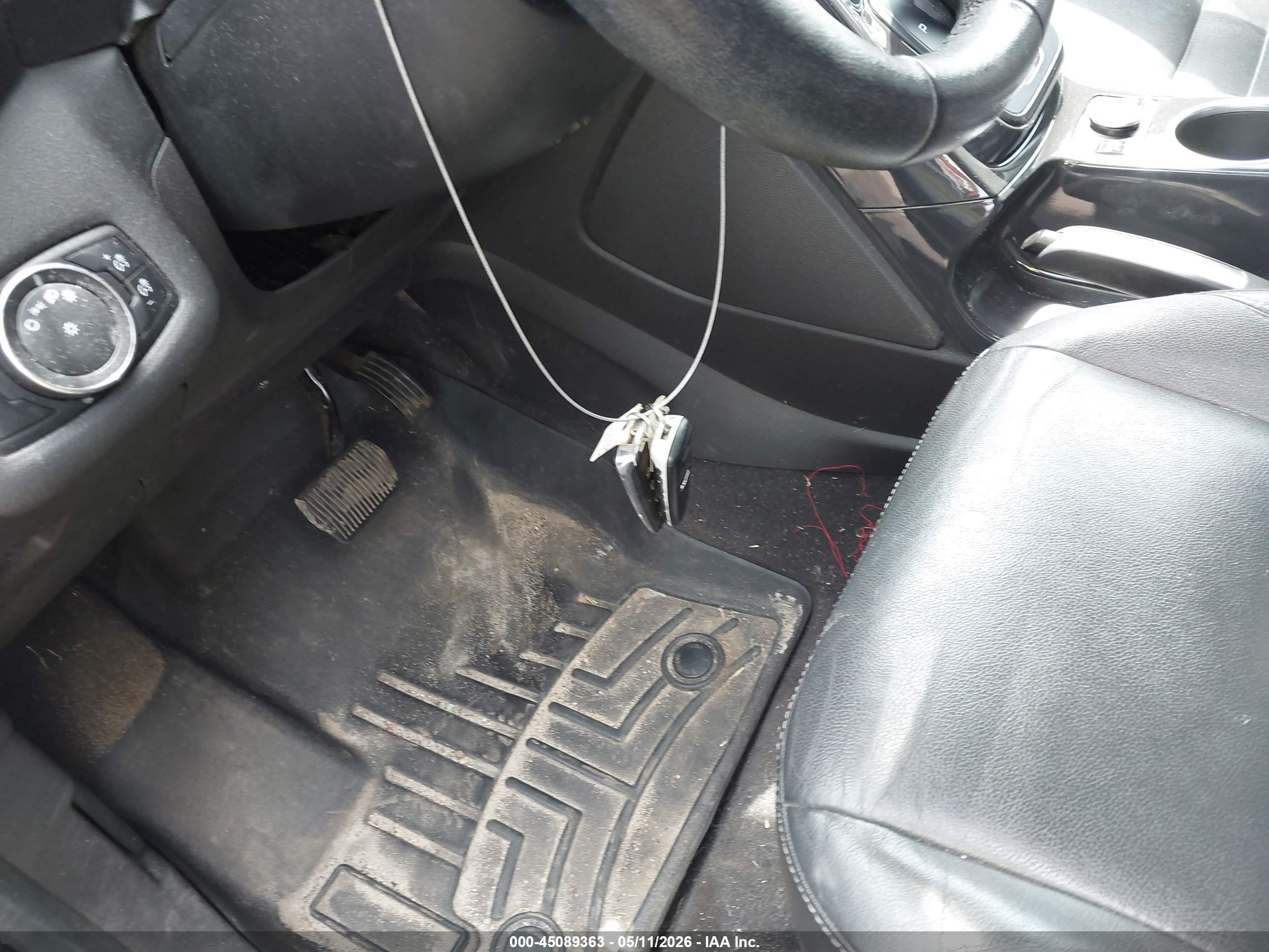FORD ESCAPE image 11