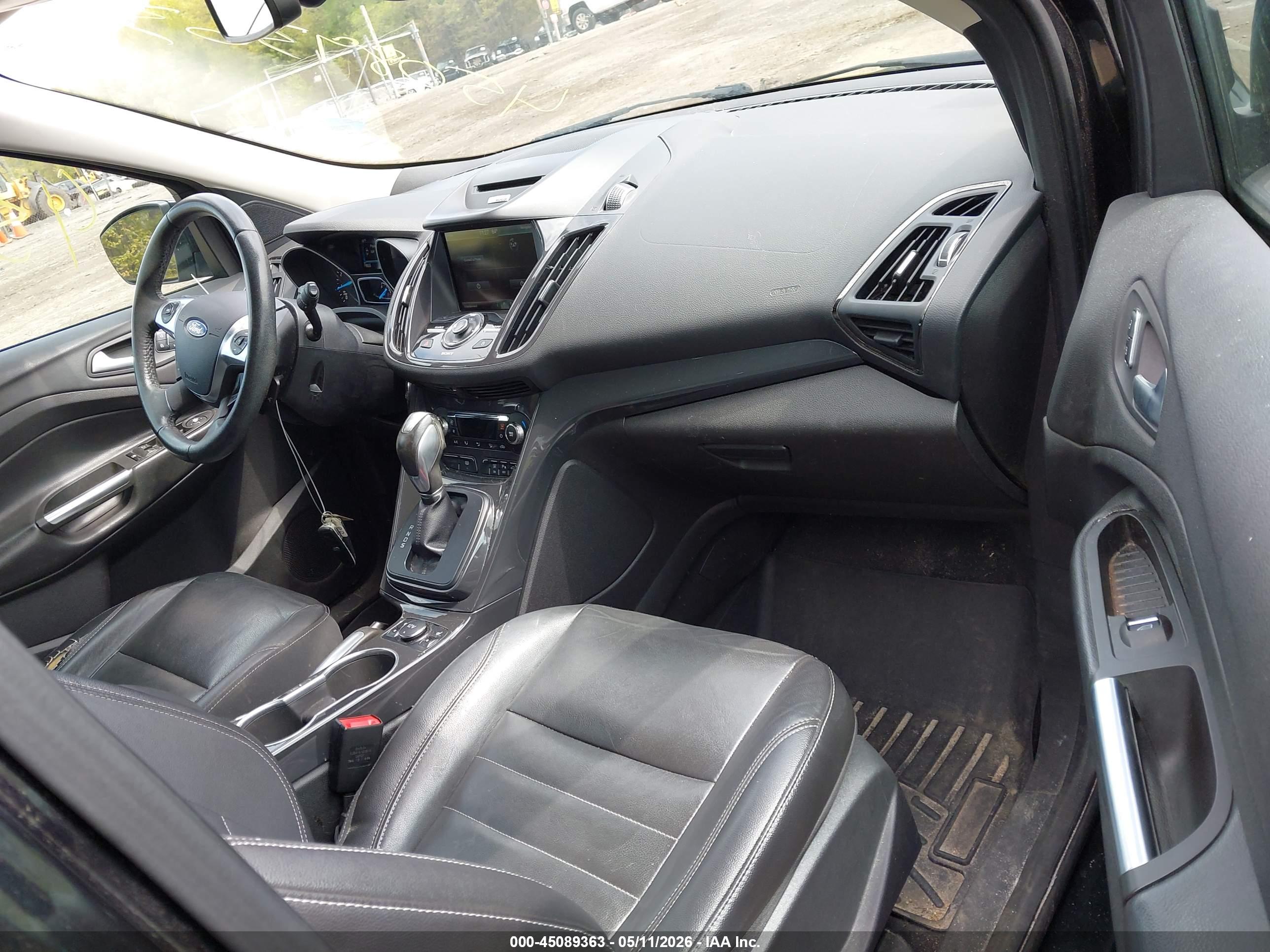 FORD ESCAPE image 5