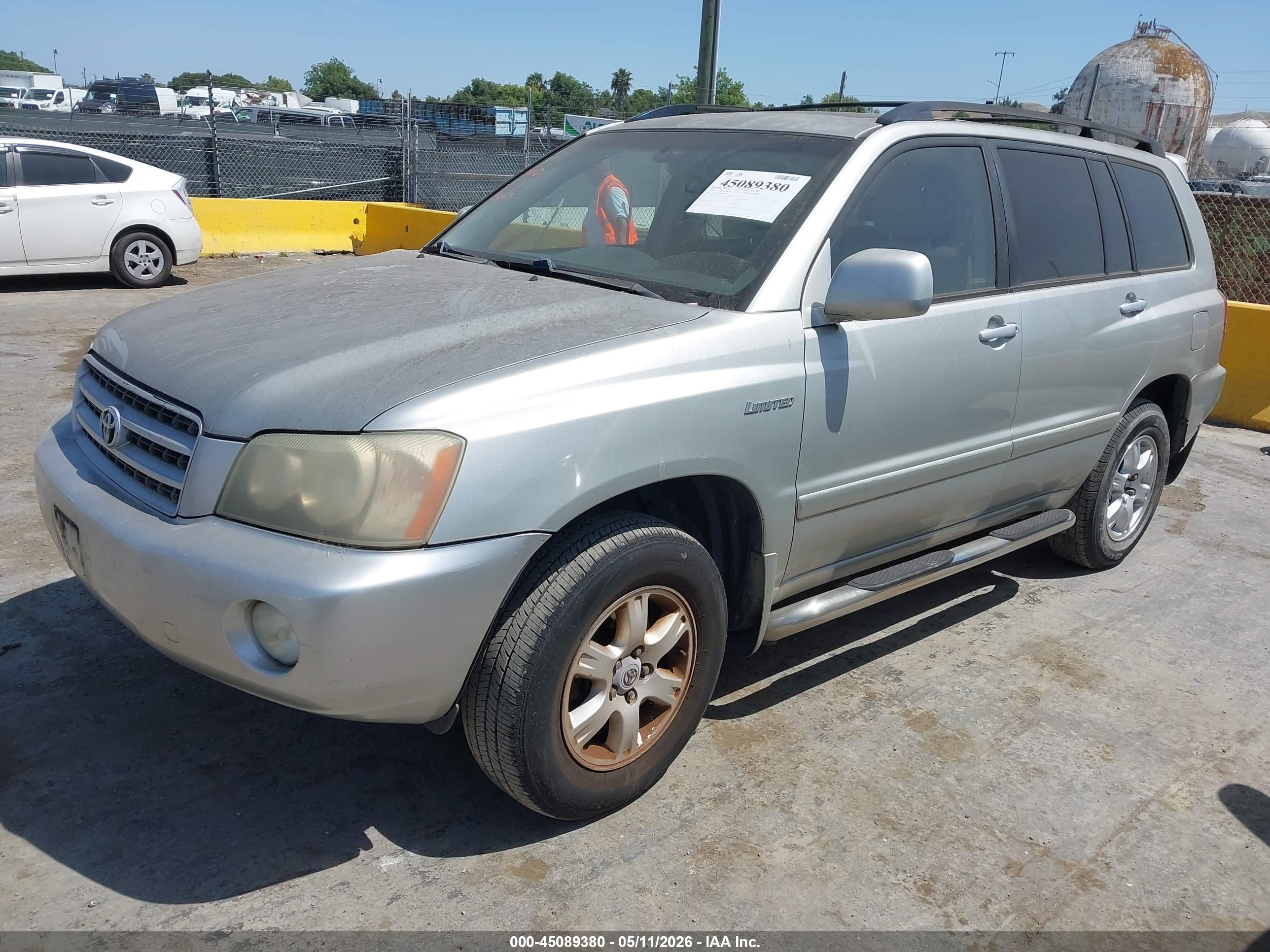 TOYOTA HIGHLANDER image 2