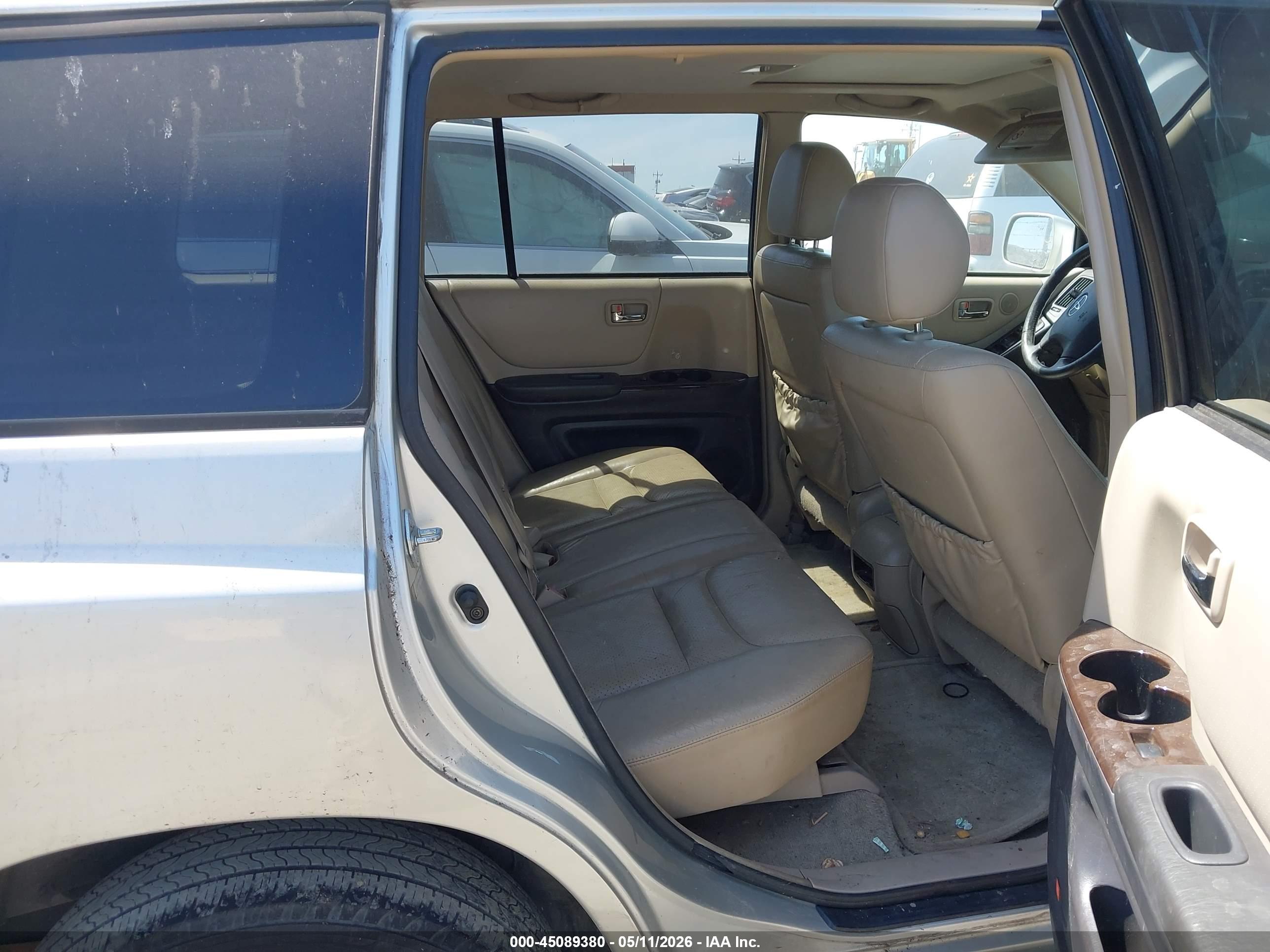TOYOTA HIGHLANDER image 8