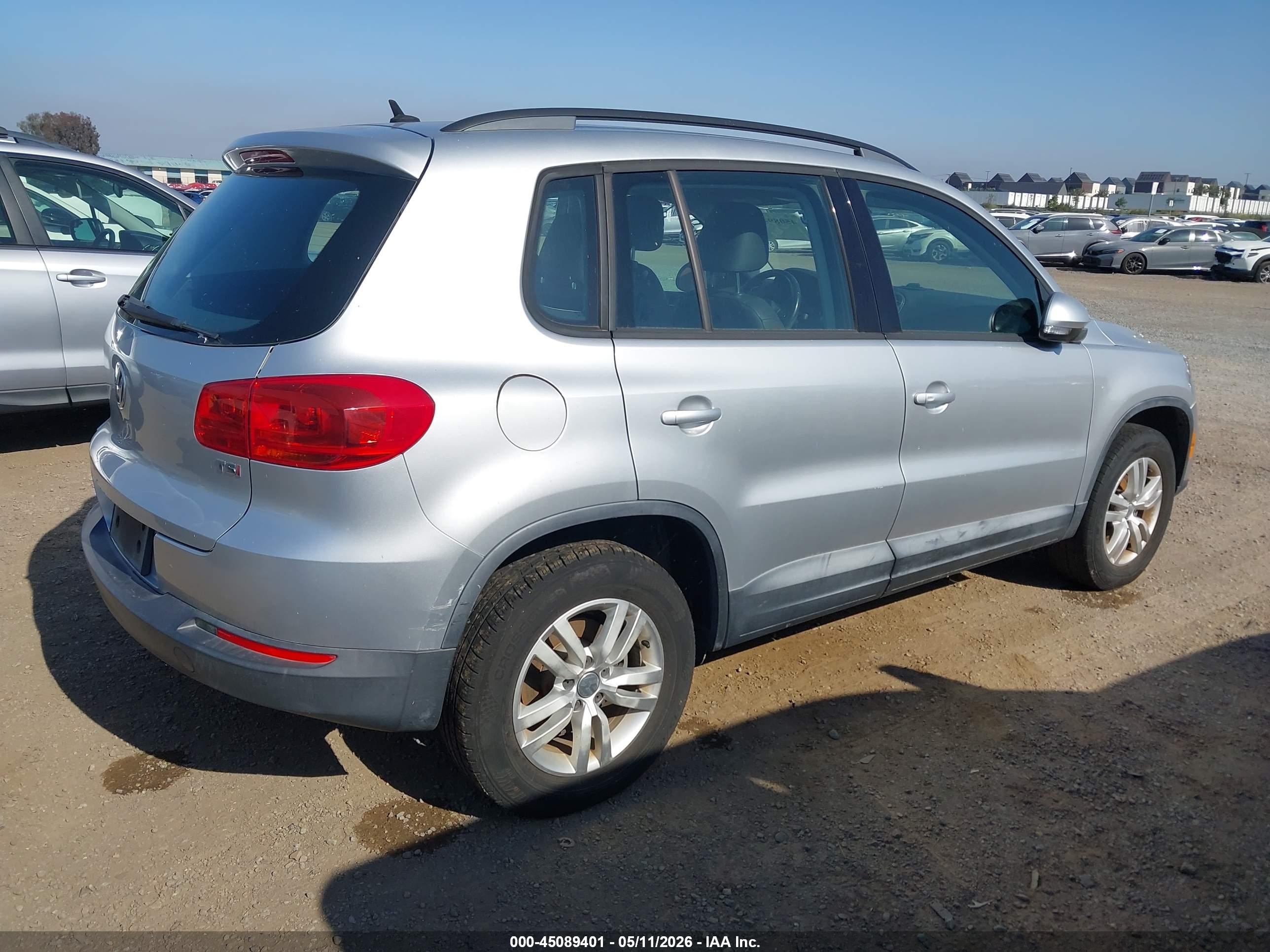 VOLKSWAGEN TIGUAN image 4