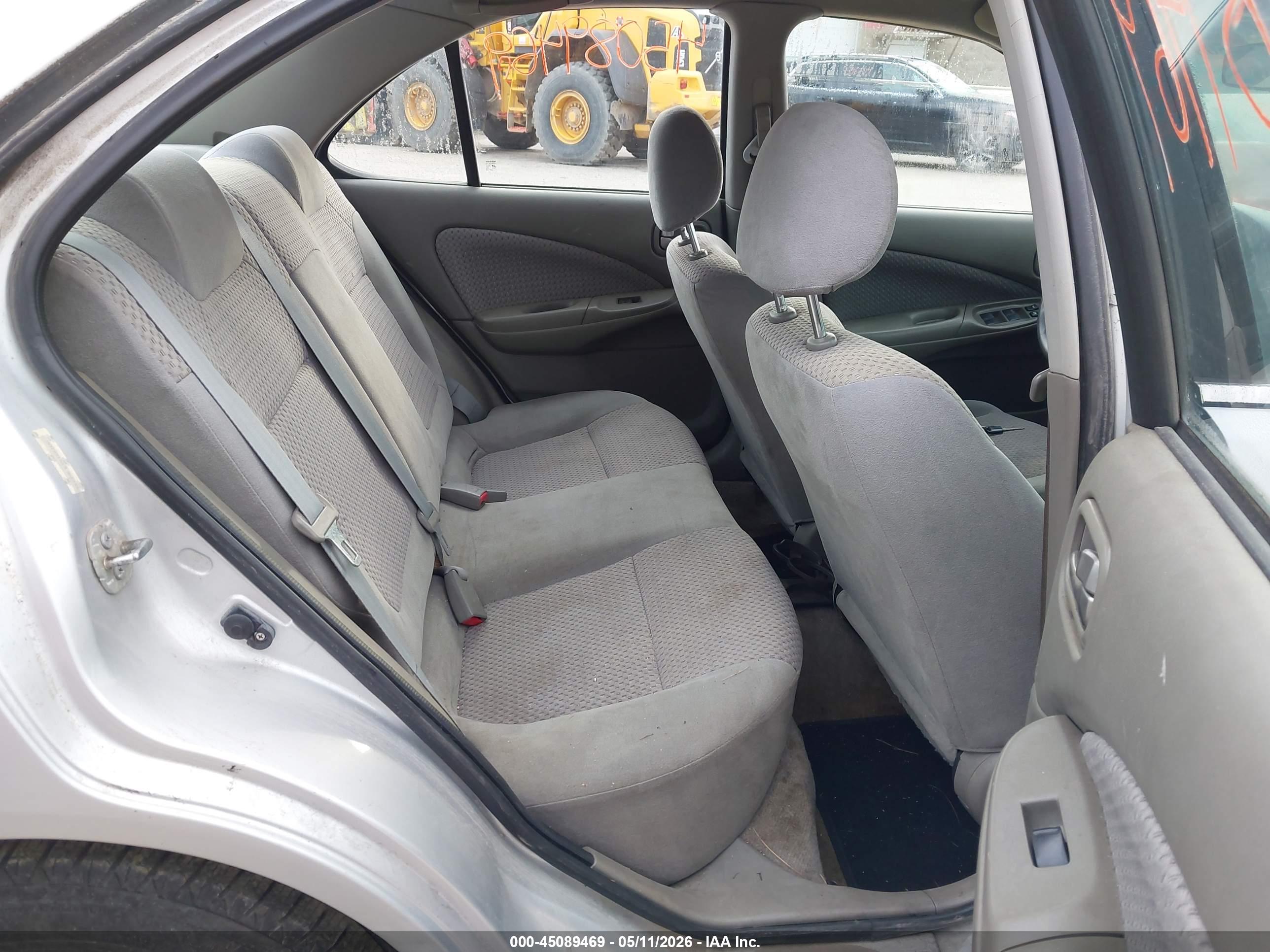 NISSAN SENTRA image 8