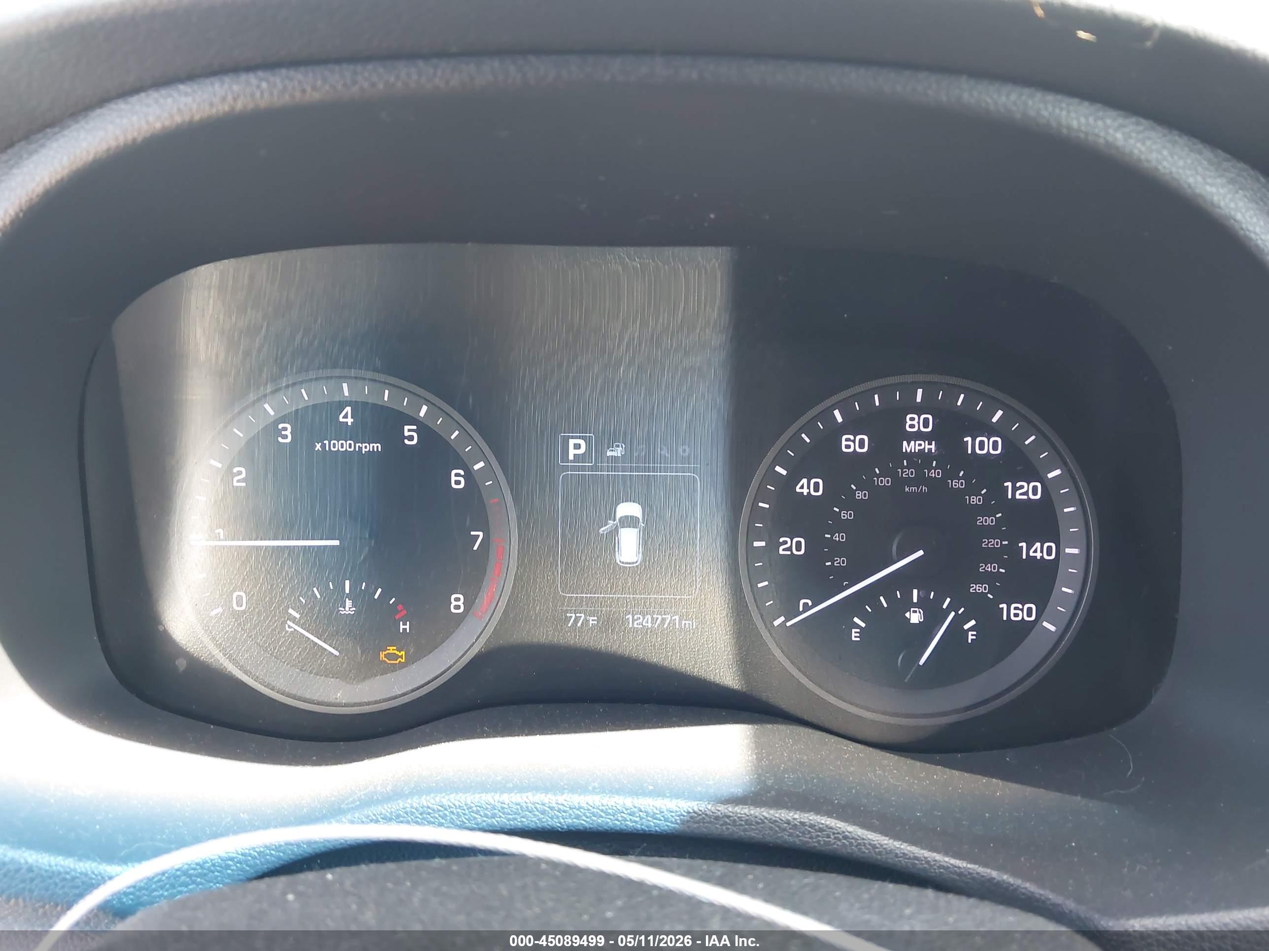 HYUNDAI TUCSON image 7
