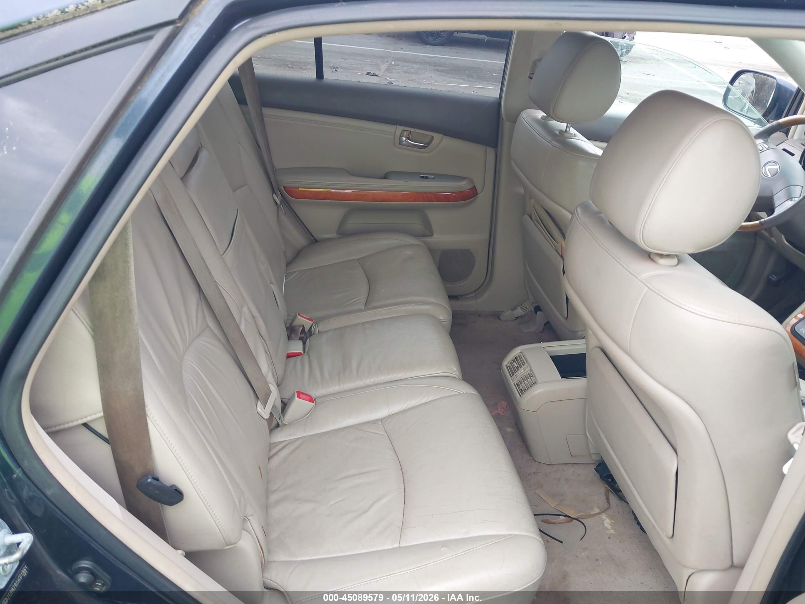 LEXUS RX image 8