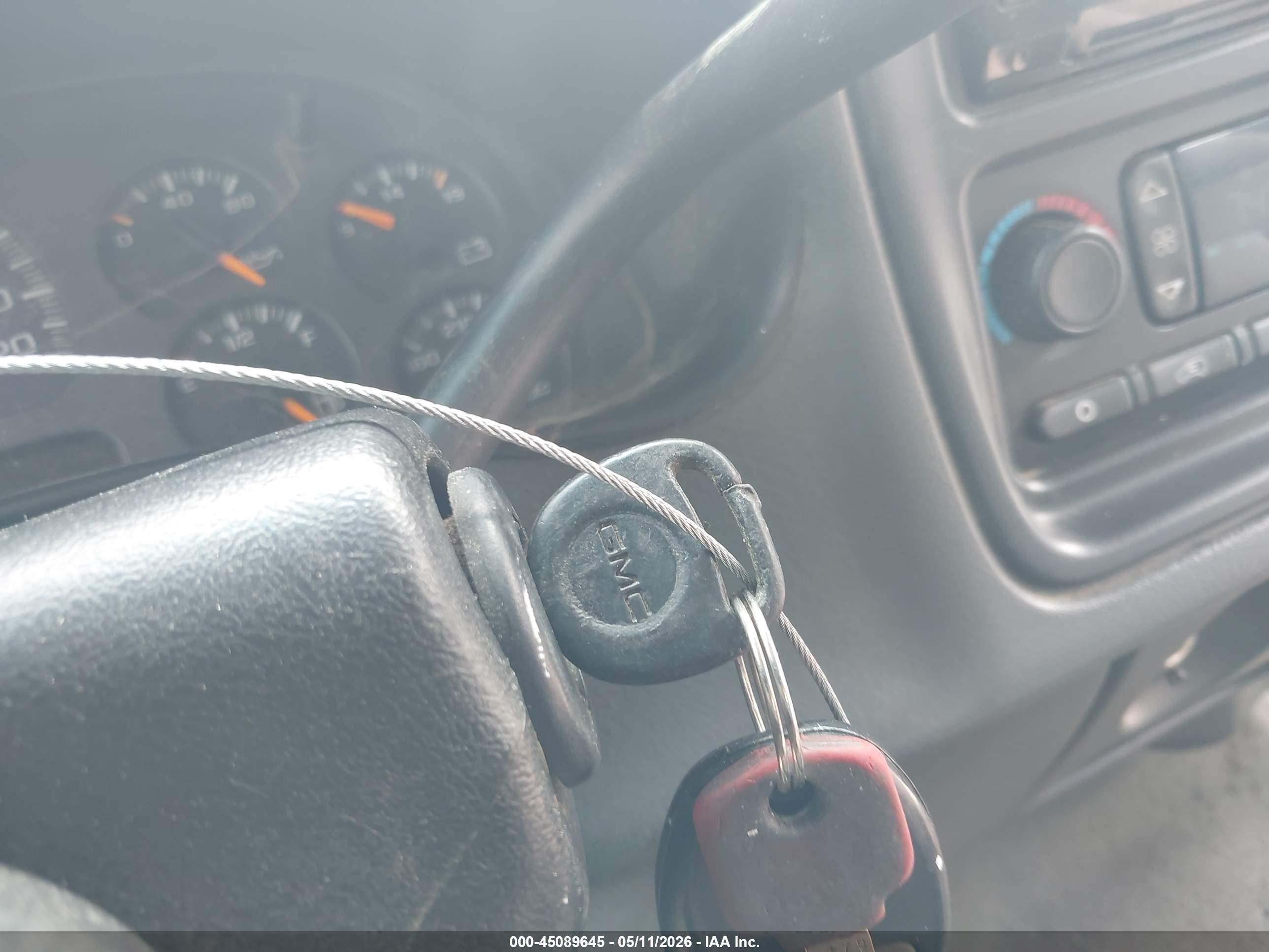 GMC SIERRA image 11
