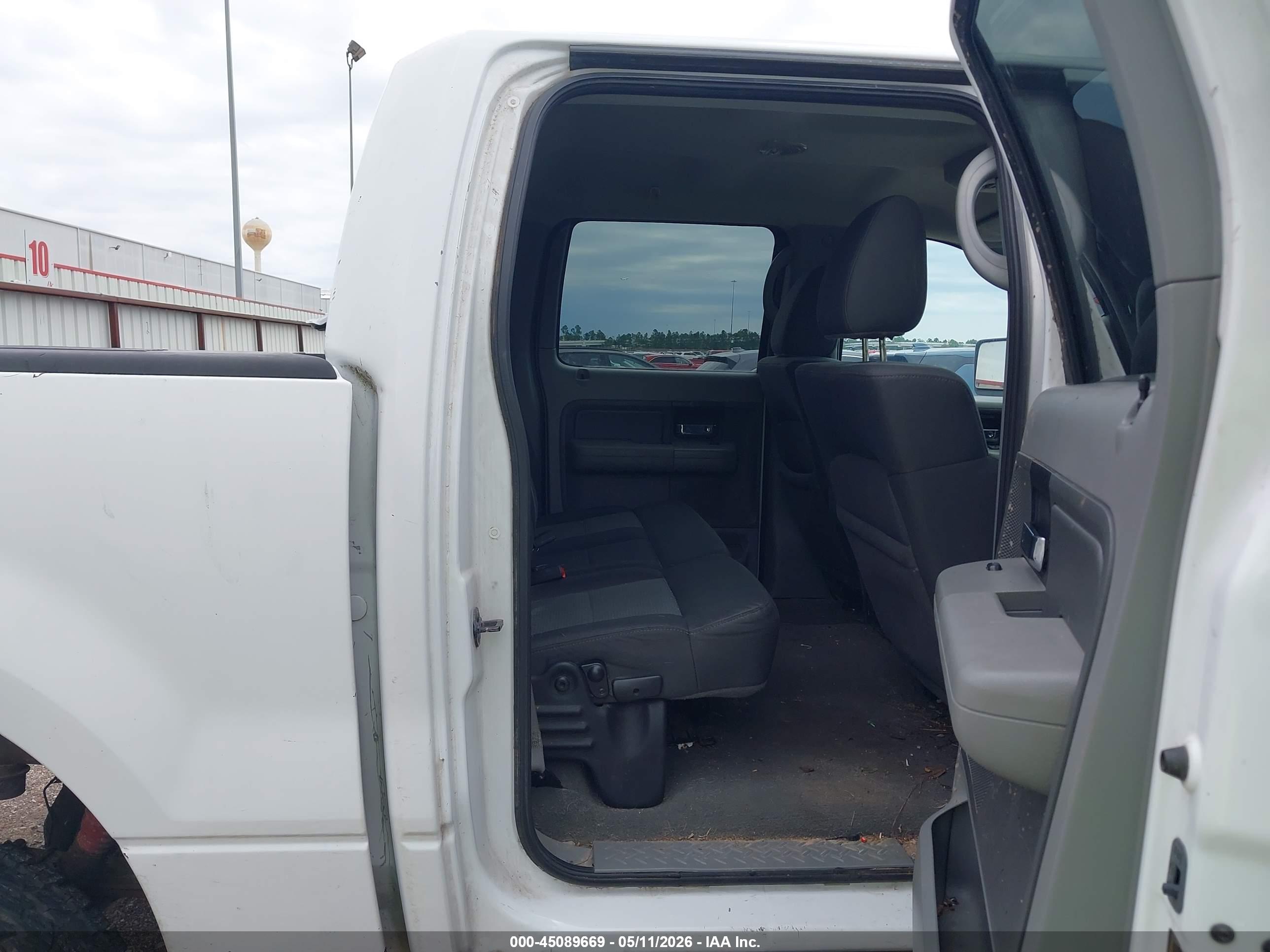 FORD F-150 image 8