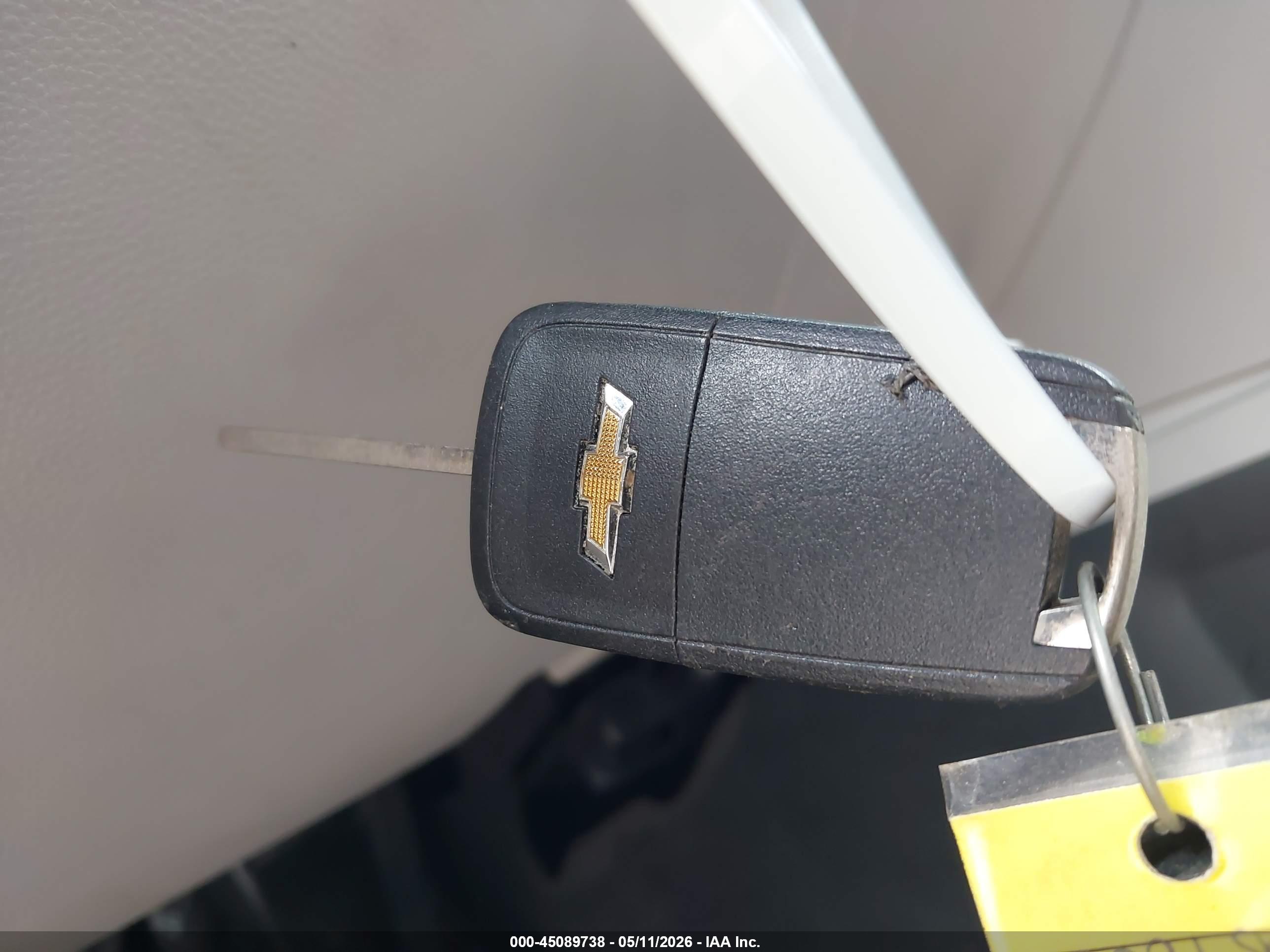 CHEVROLET EQUINOX image 11