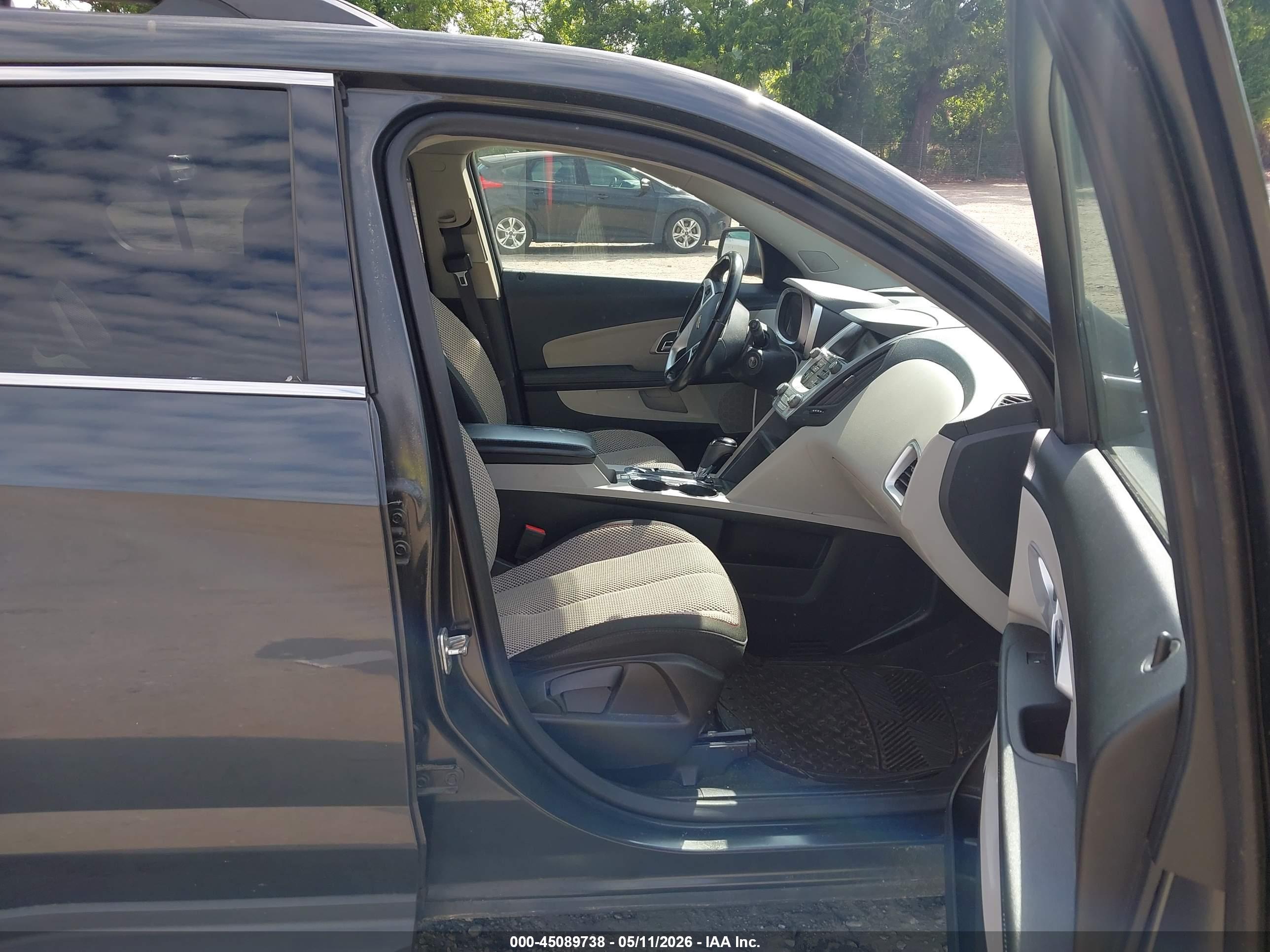 CHEVROLET EQUINOX image 5