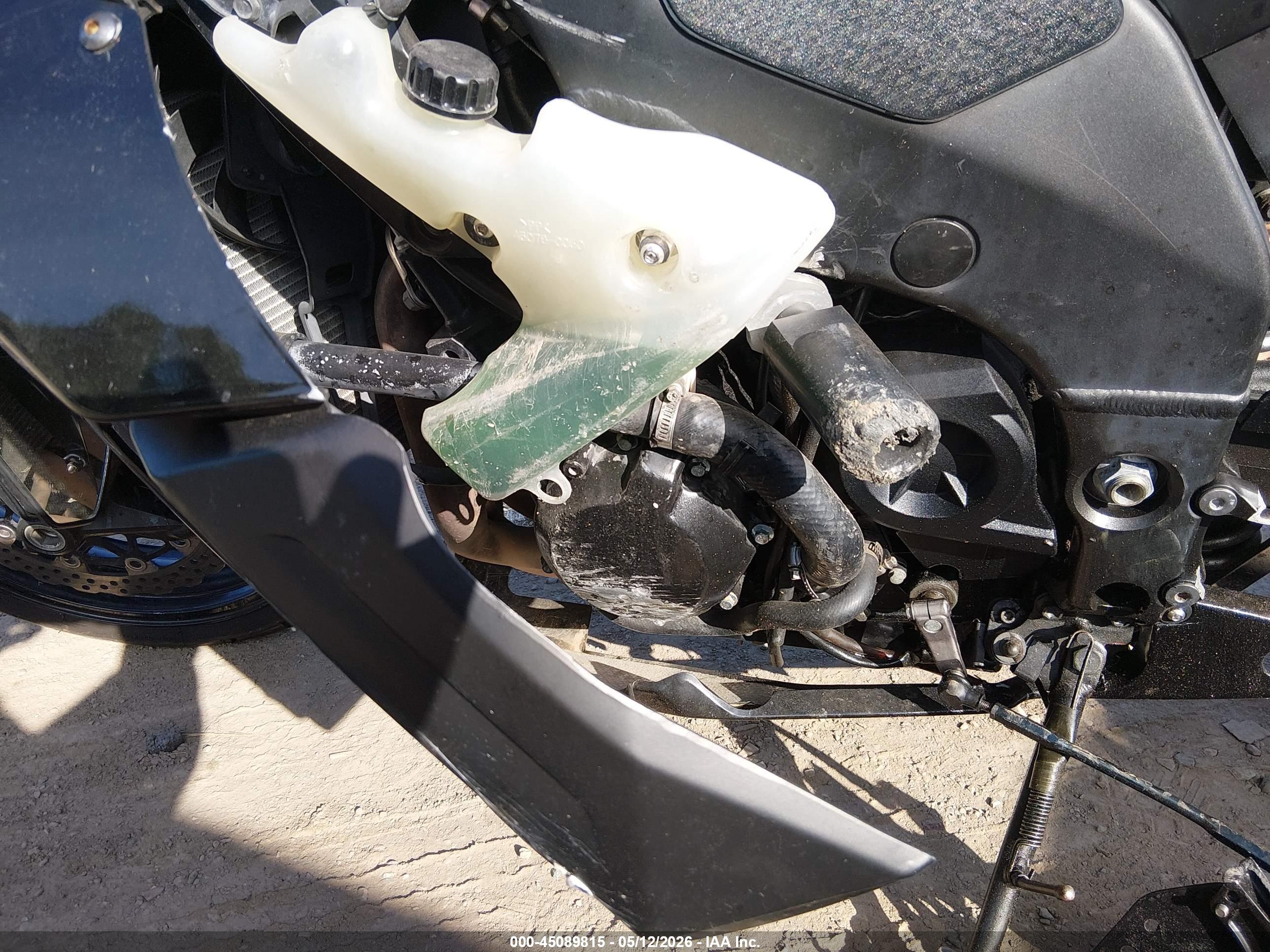 KAWASAKI ZX1000 image 9