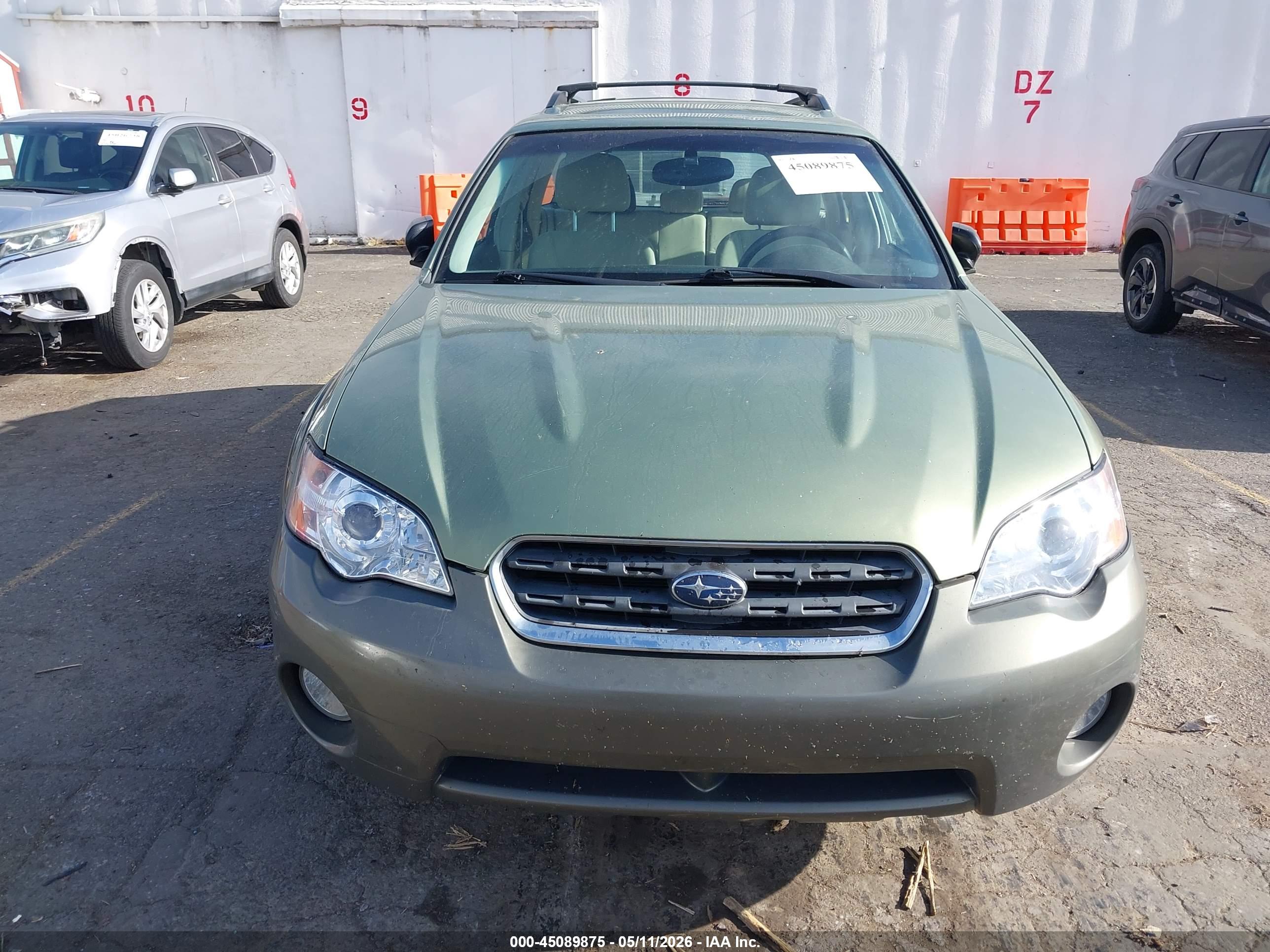 SUBARU OUTBACK image 6