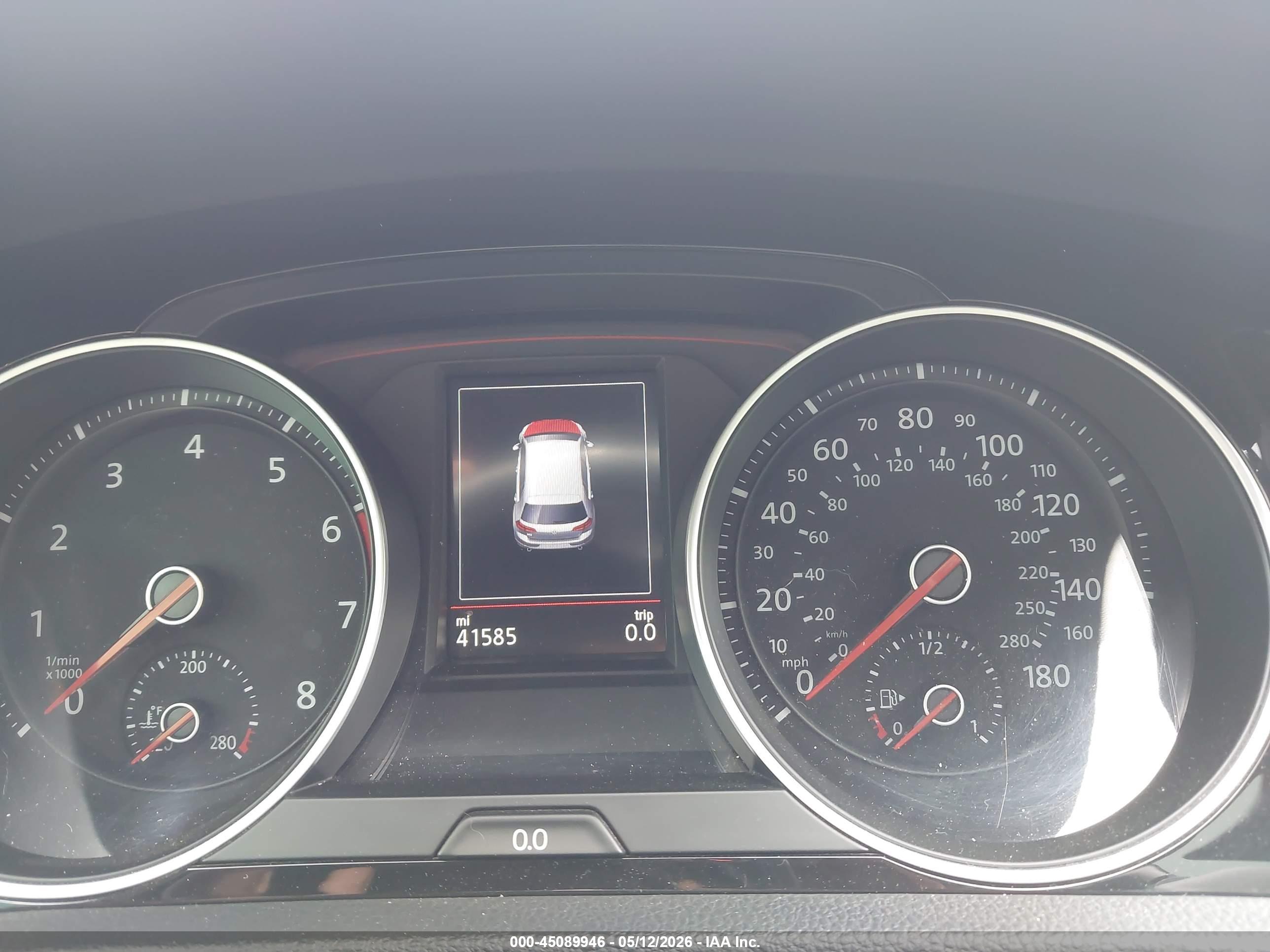 VOLKSWAGEN GOLF image 7