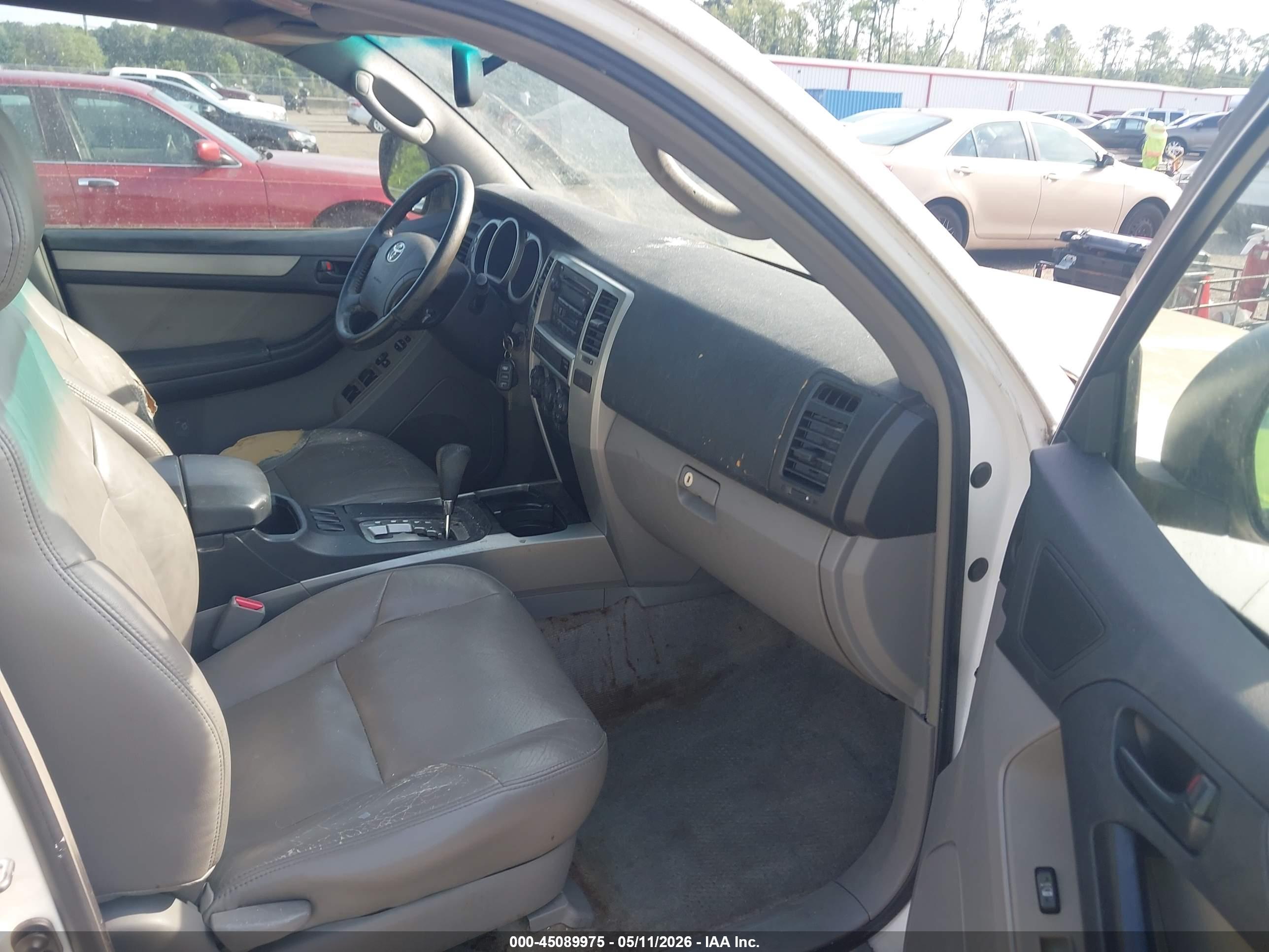 TOYOTA 4RUNNER image 5