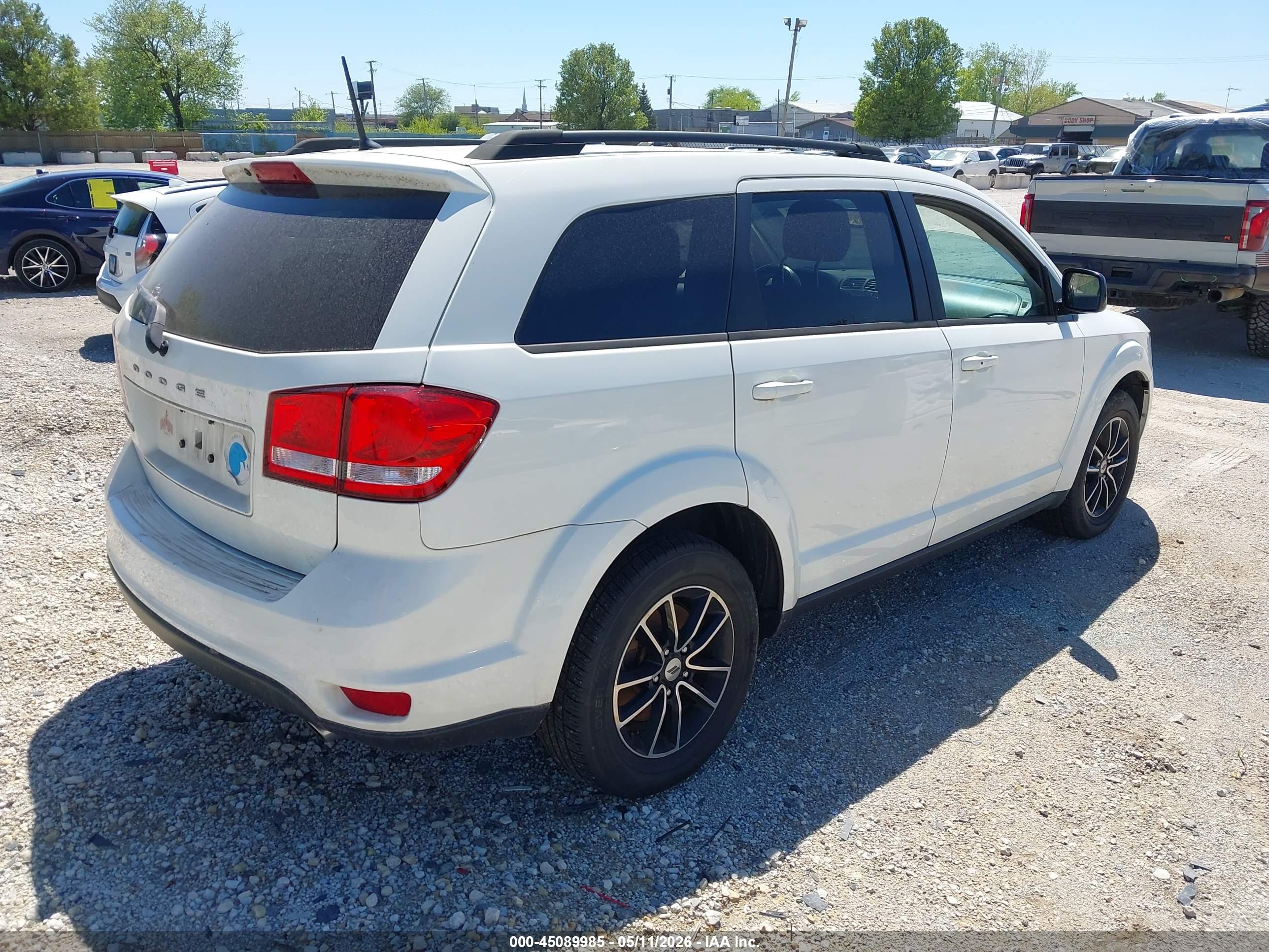 DODGE JOURNEY image 4
