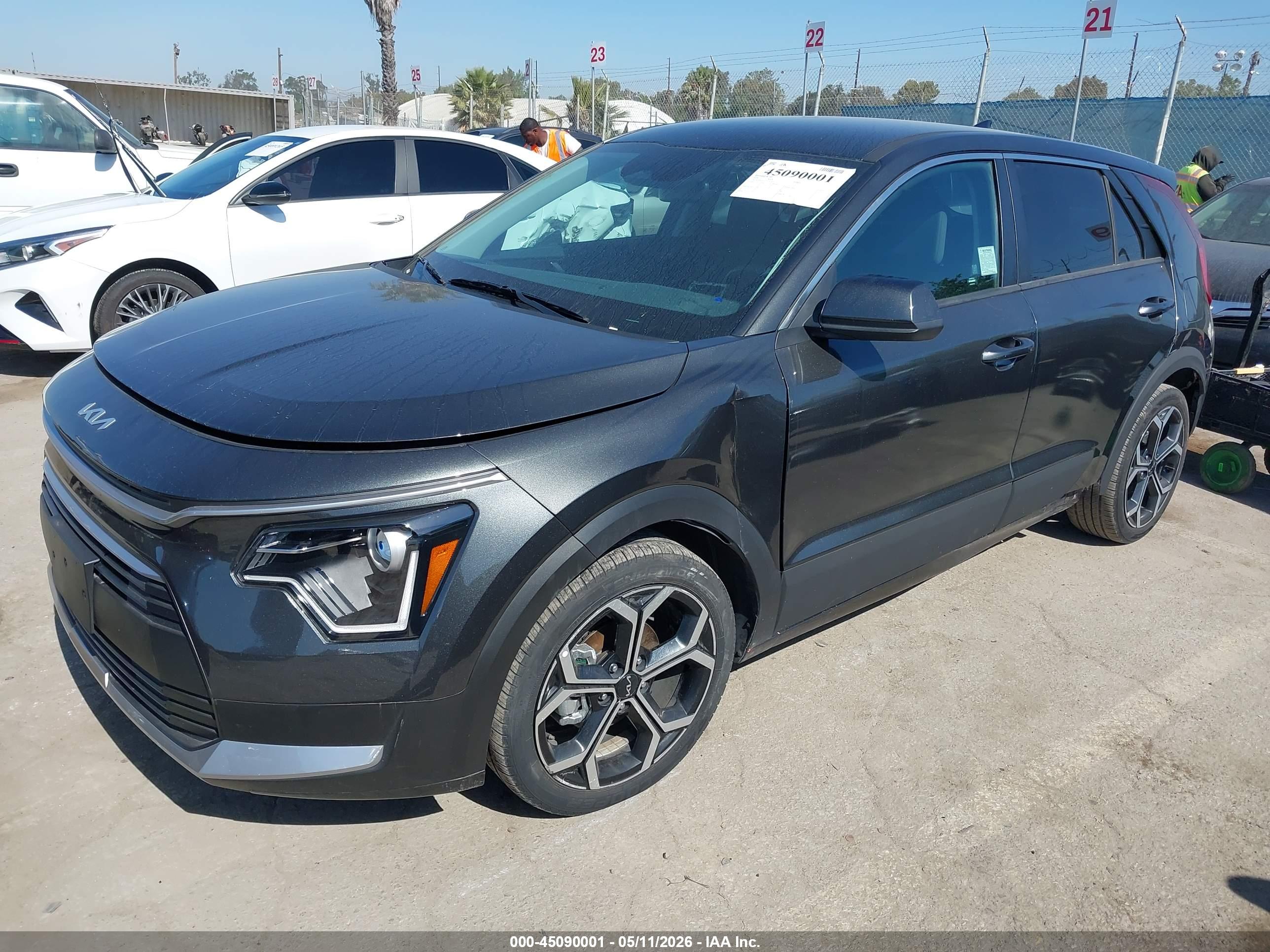 KIA NIRO image 2